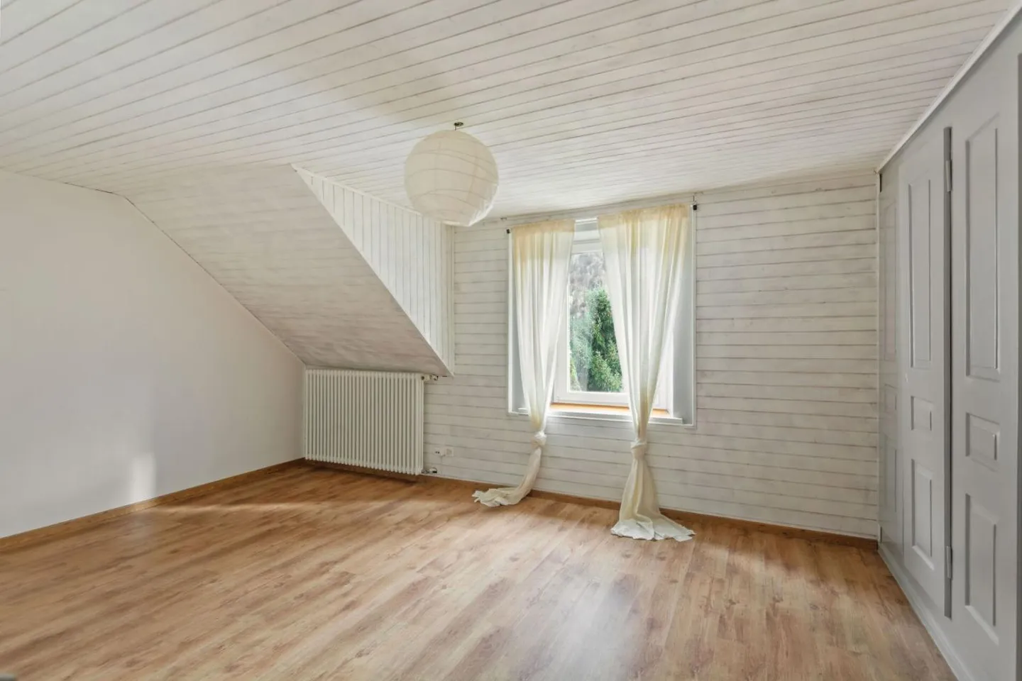 St-Imier, charaktervolles Haus - Perfekt für Familie und berufliche Tätigkeit - Foto 11 von 13