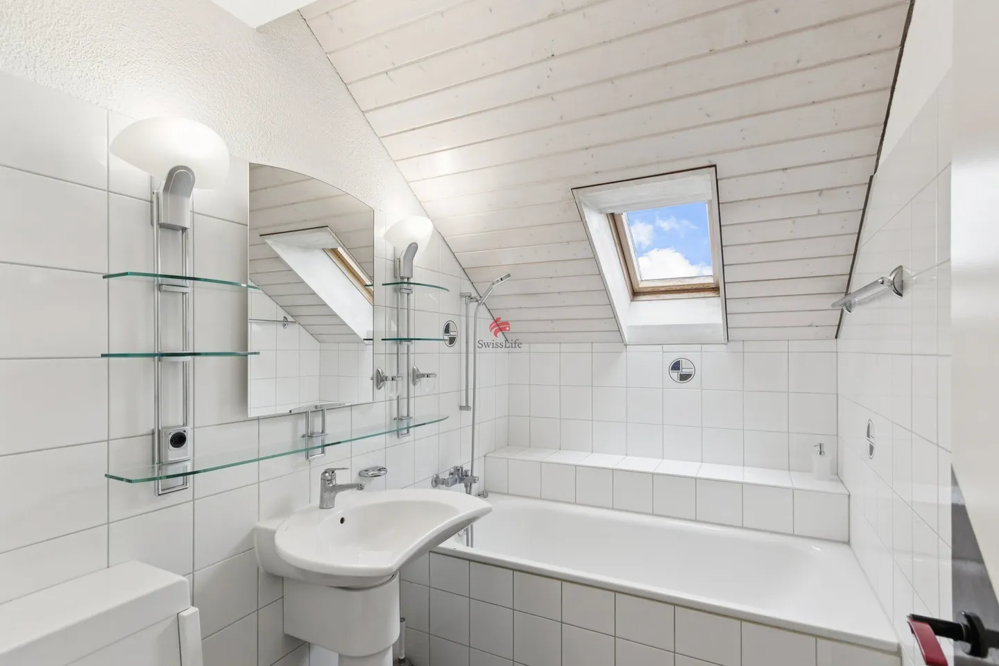 Penthouse Maisonette with panoramic view and sunny location - Photo 9 of 10