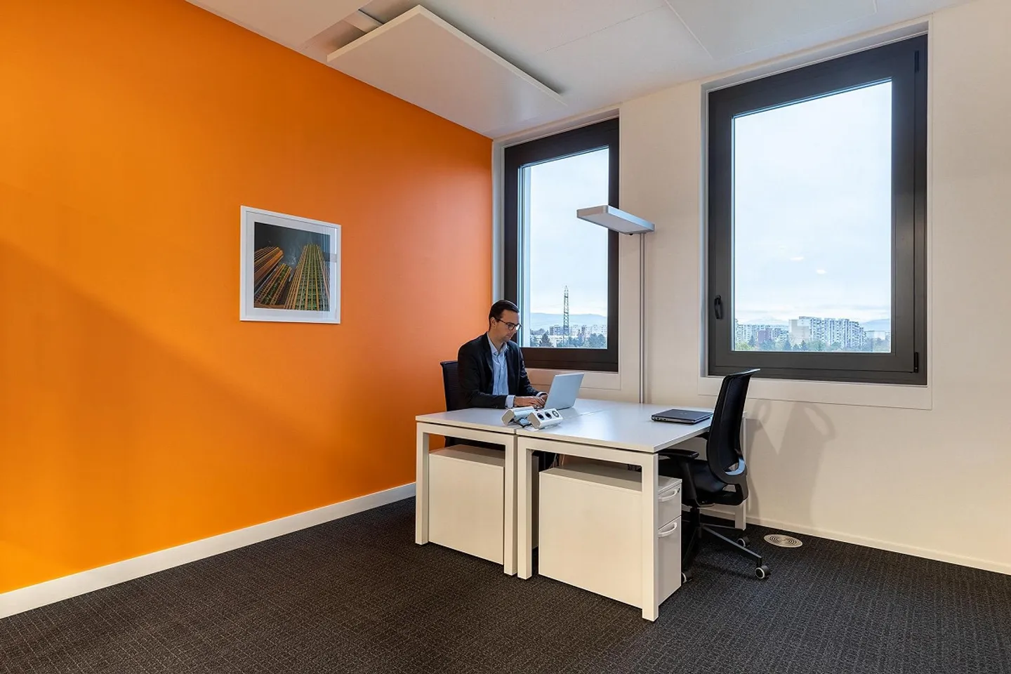 Spazio ufficio privato per 2 persone presso Regus Airport - Foto 10 di 11