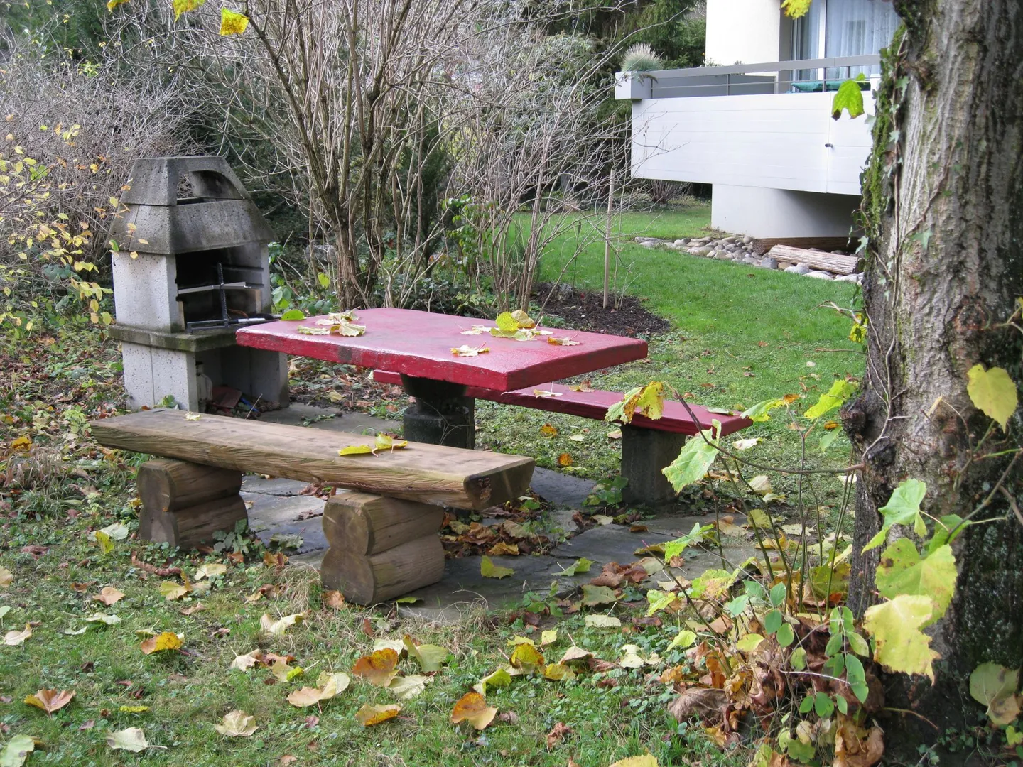5.5-Zimmerwohnung mit Gartenschwimmbad - Foto 12 von 12