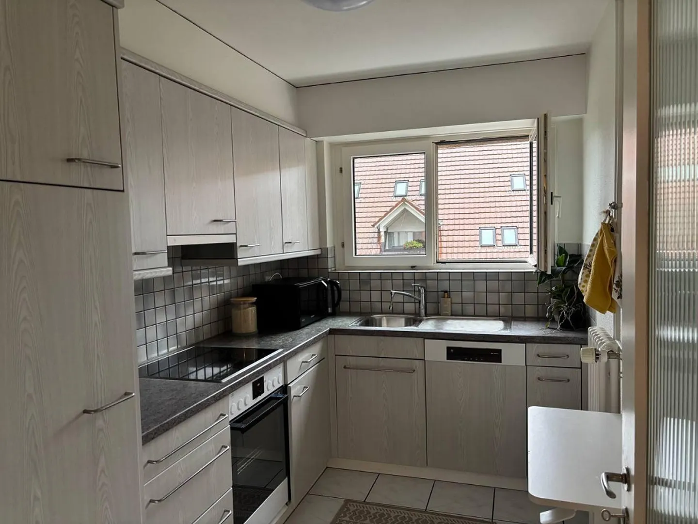 3/5 room apartment sublease - Photo 2 of 6