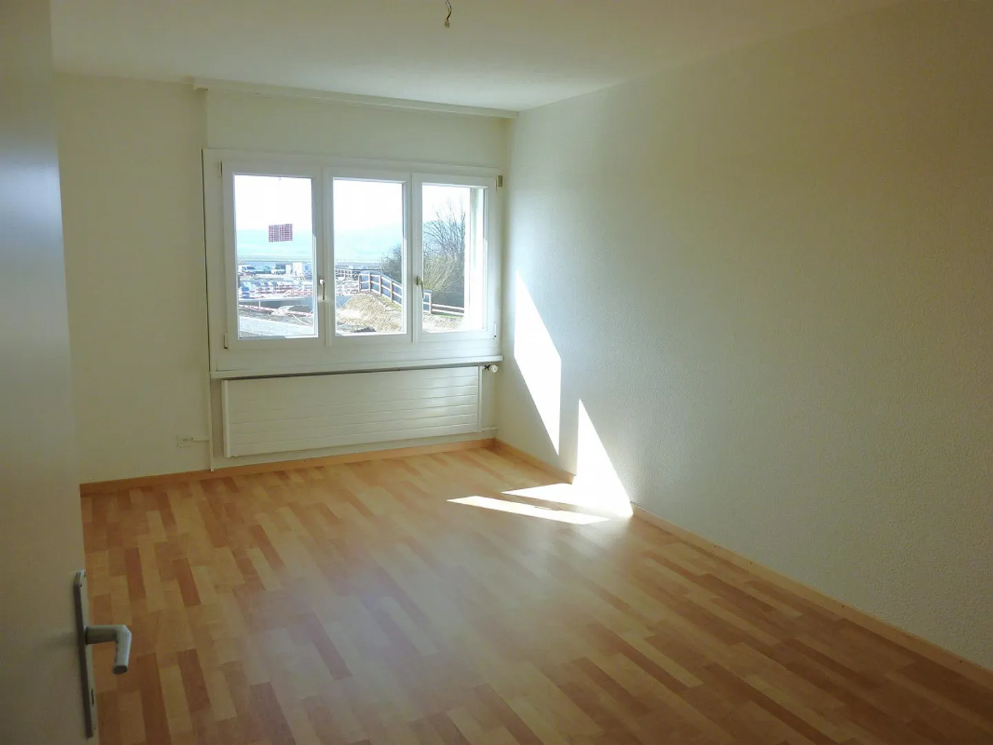 Appartement temporaire de 4 pièces à Rafz - Photo 5 sur 8