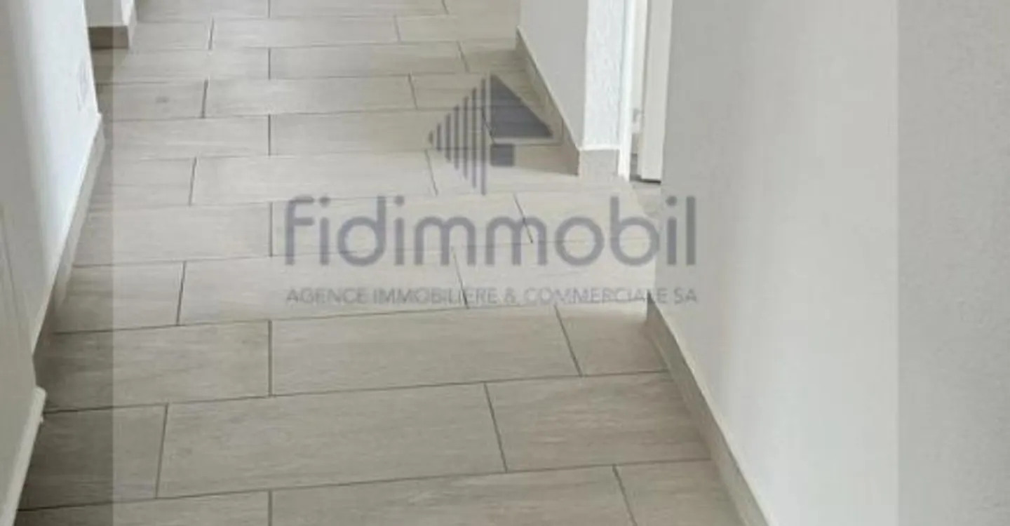 Appartamento ristrutturato con balcone - Foto 3 di 6