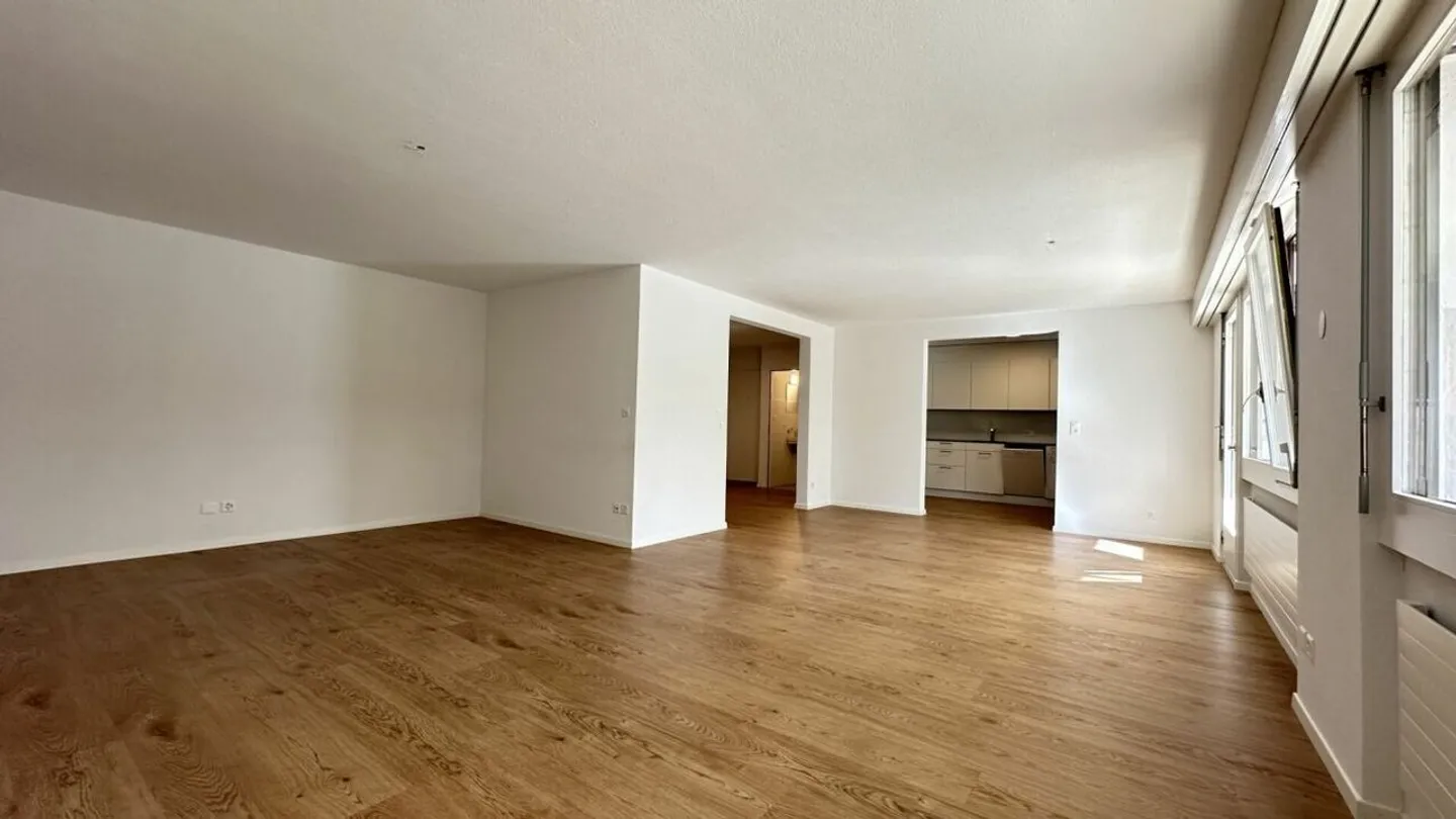 Renovierte Wohnung mit Balkon - Foto 3 von 9