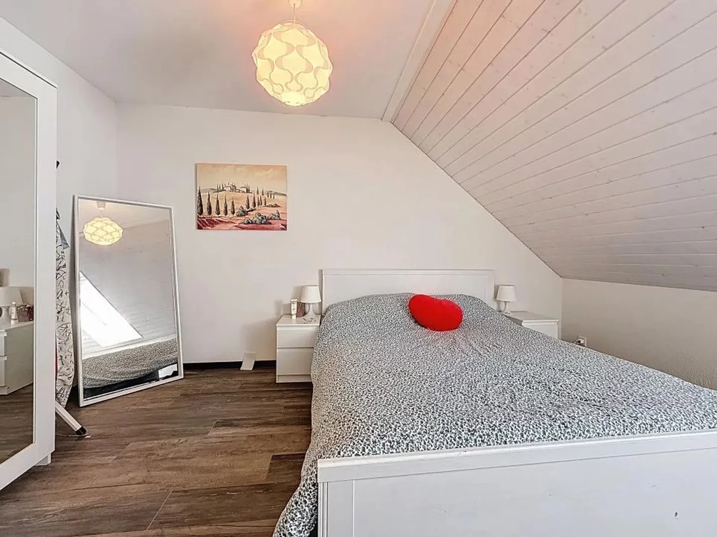 Appartamento con 4.5 stanze nel cuore del villaggio! - Foto 6 di 9