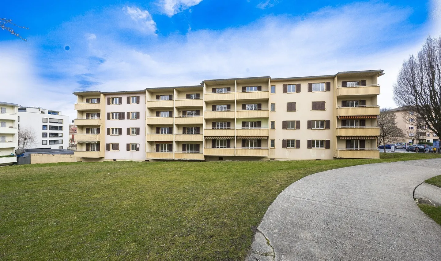 Apartment for rent - Photo 1 of 8