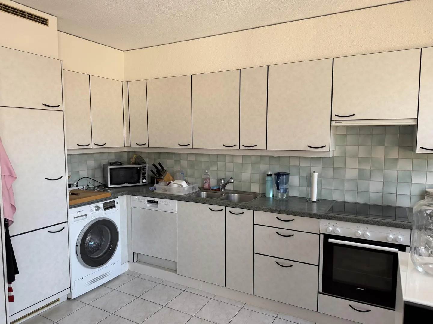 Beautiful 3.5-room apartment with terrace, lake and mountain view - Photo 3 of 6