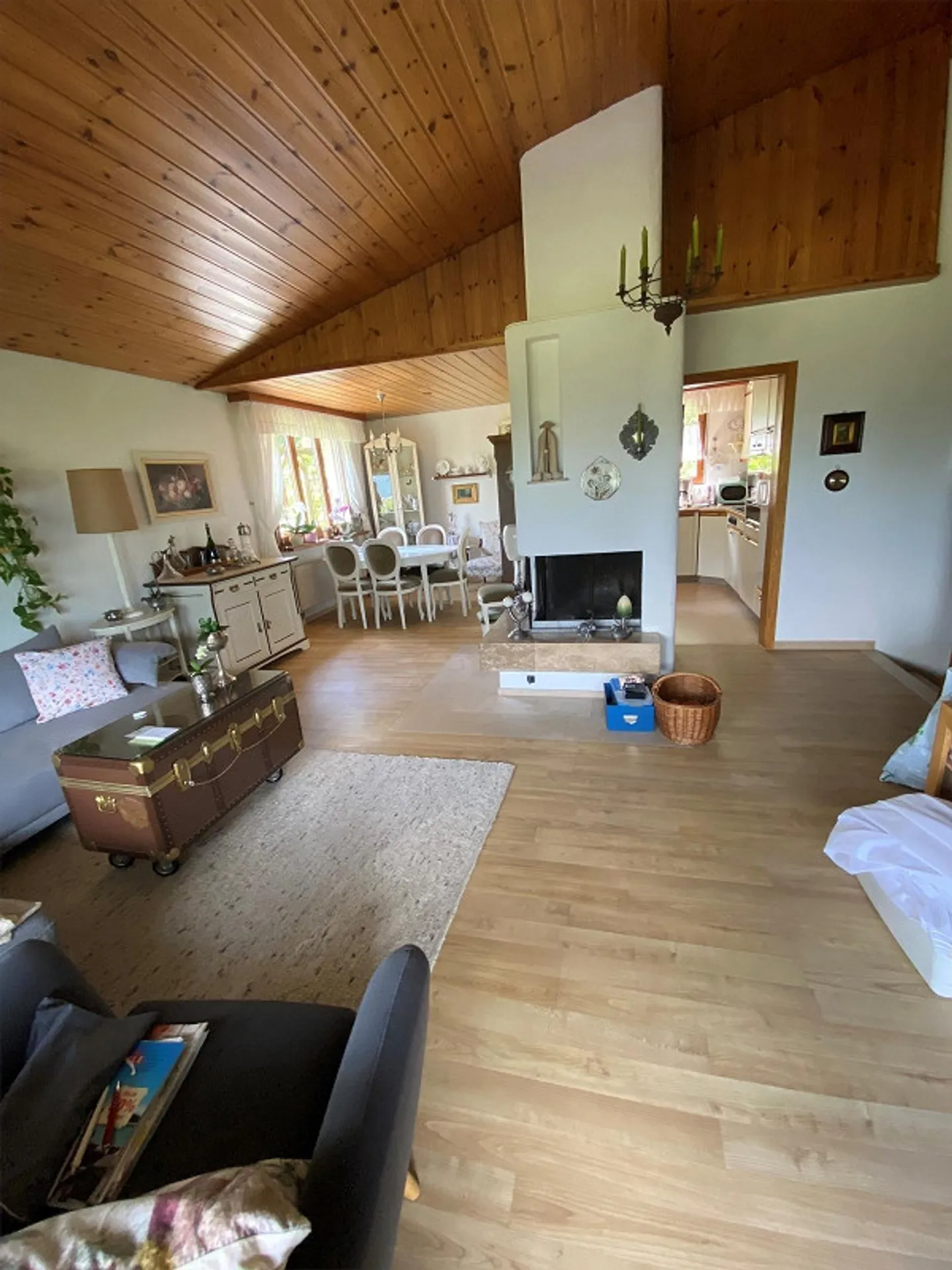 Casa unifamiliare in una posizione elevata da sogno - Foto 4 di 7