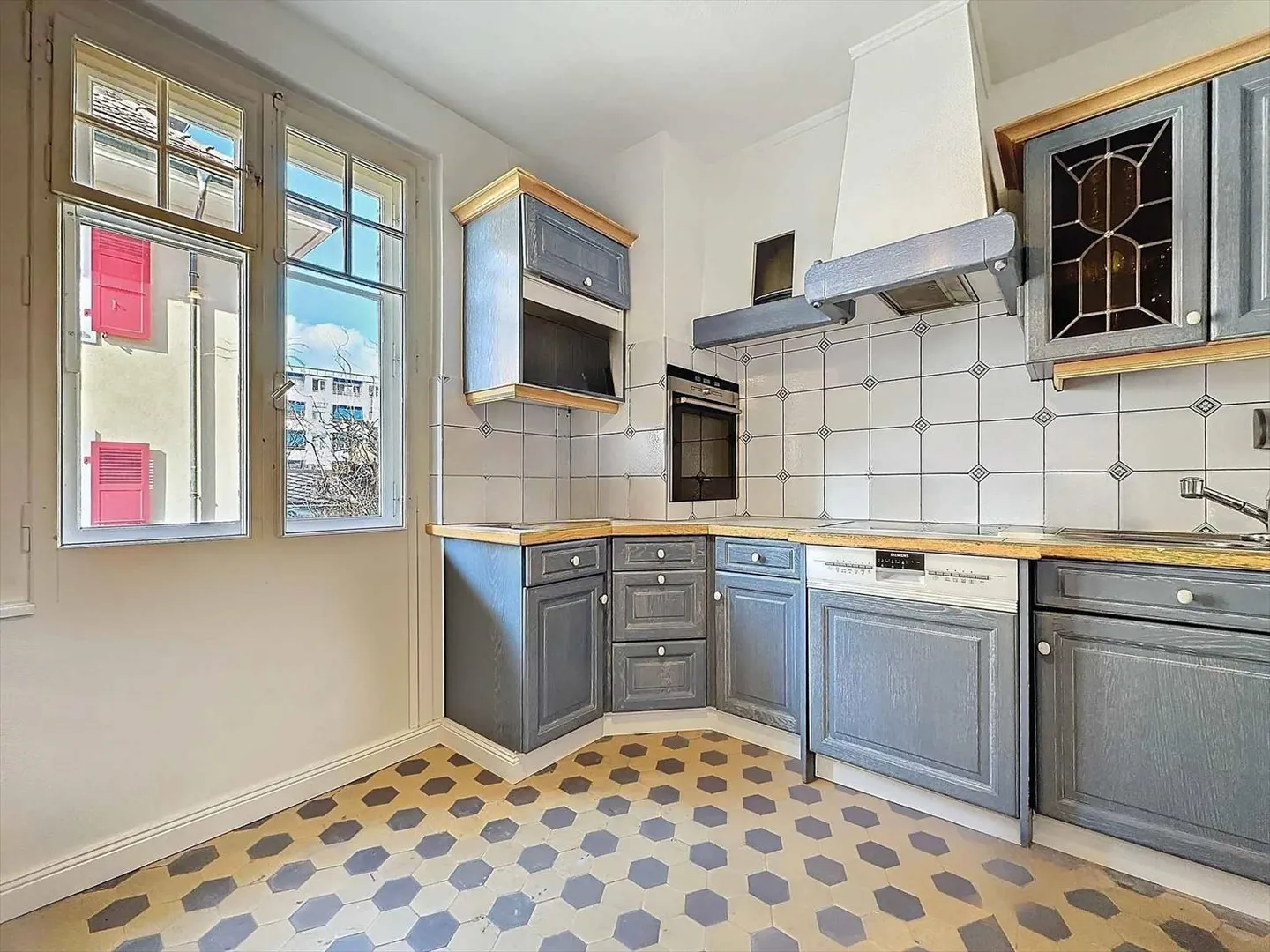 Centro di Losanna - Villa singola con 6,5 camere - Foto 6 di 13