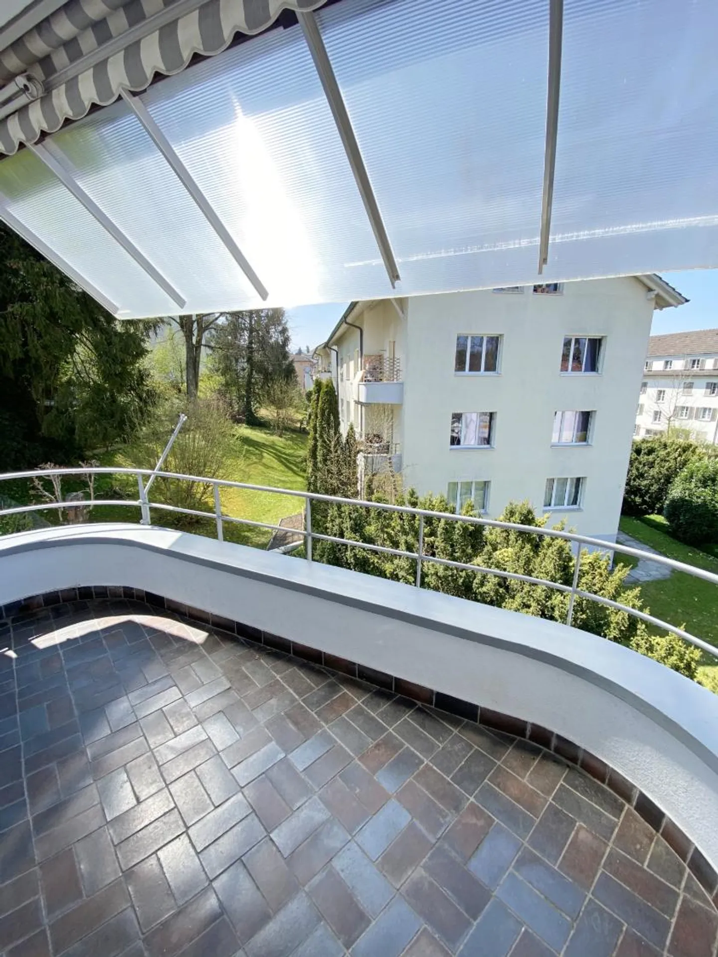 Charmante Wohnung am Rotsee - Foto 3 von 6