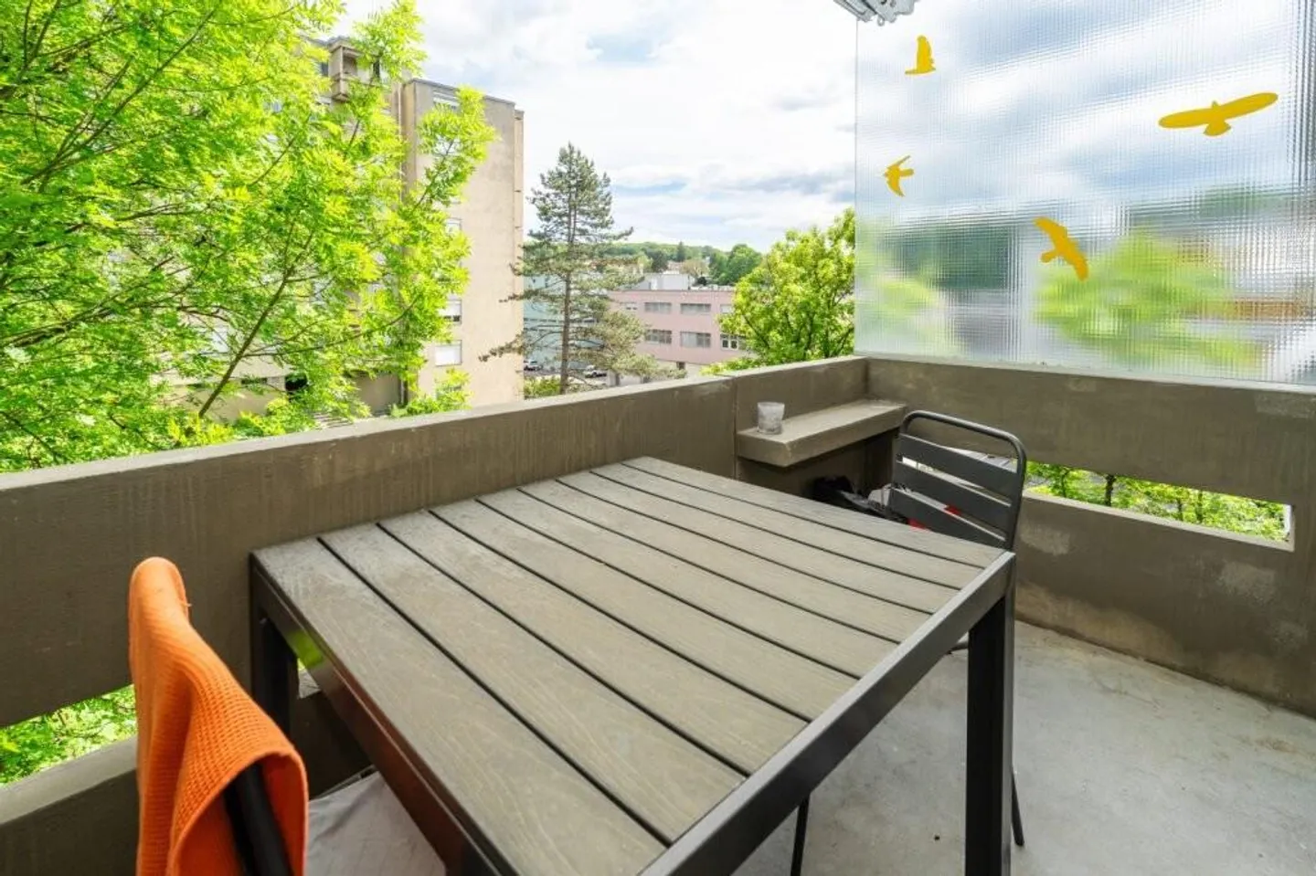 Appartement 2.5 pièces comme neuf avec balcon ! - Photo 7 sur 7