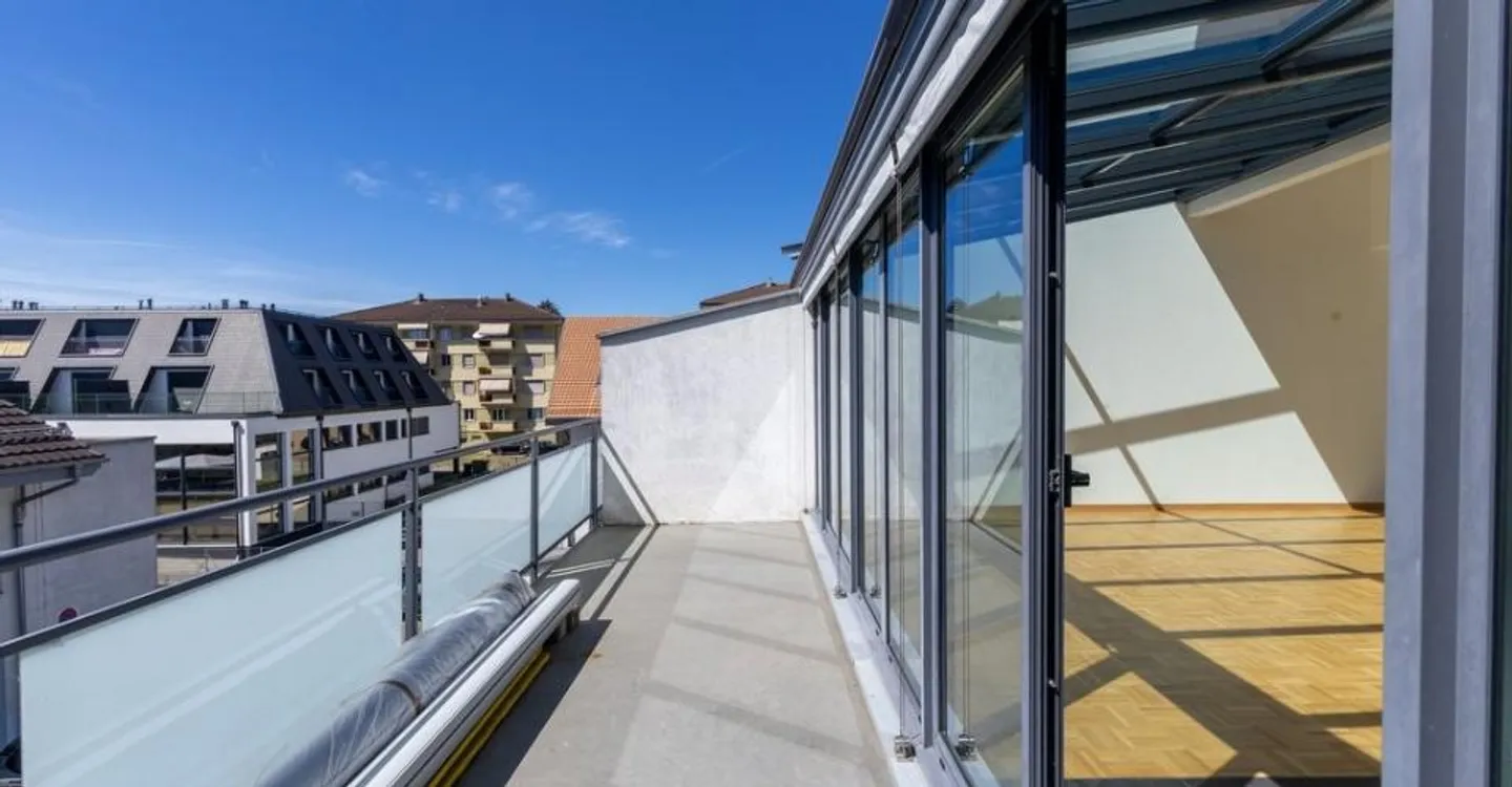 Apartment with mezzanine - Photo 2 of 10