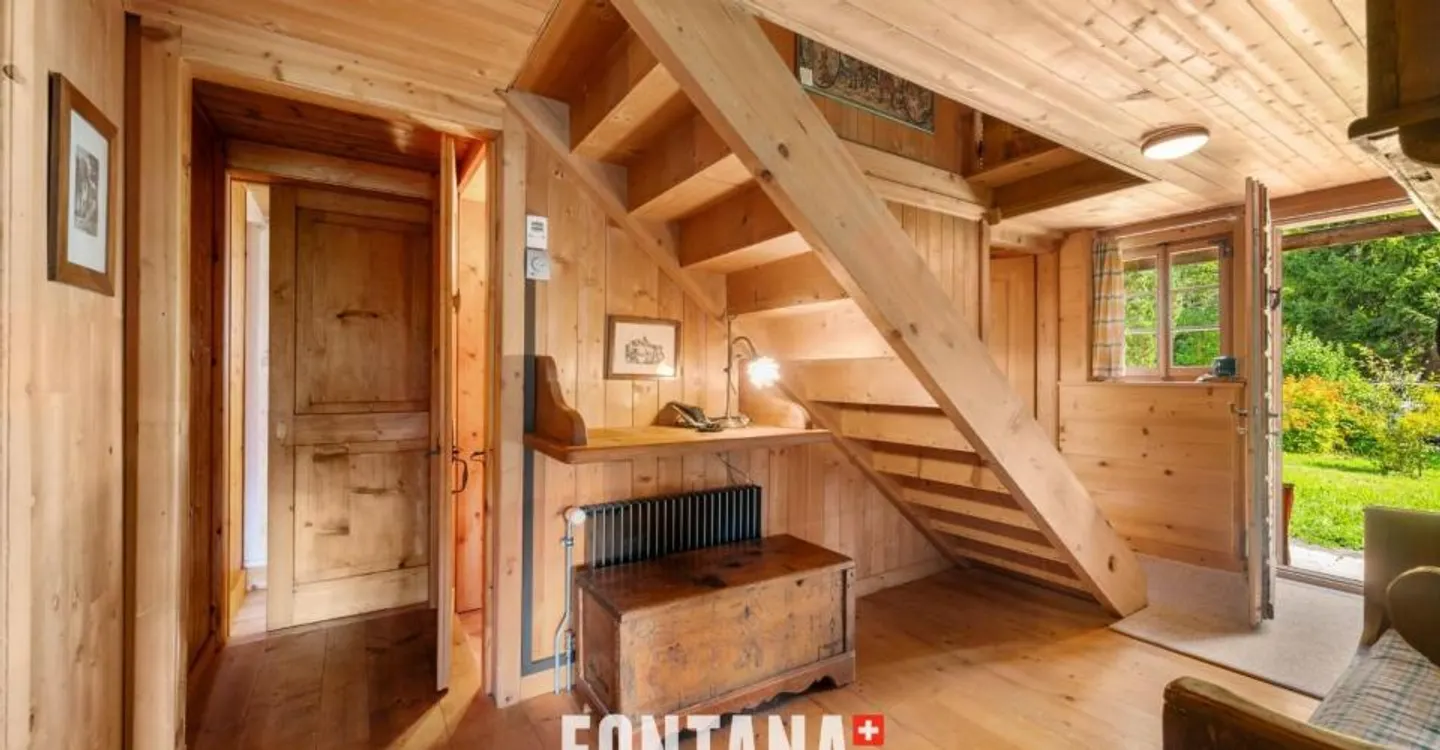 AUTHENTIC CHALET FROM 1840 - LES DIABLERETS - Photo 2 of 13