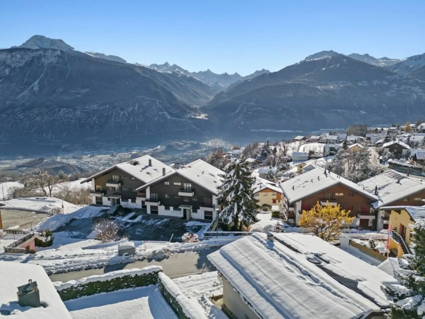 Casa bifamiliare nella zona sciistica di Crans-Montana/VS - Foto 31 di 37