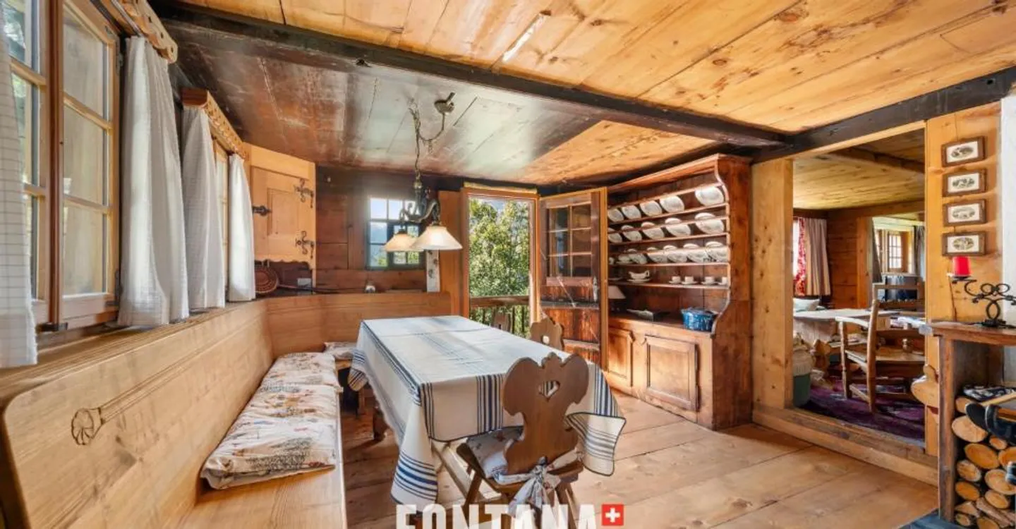 AUTHENTIC CHALET FROM 1840 - LES DIABLERETS - Photo 3 of 13
