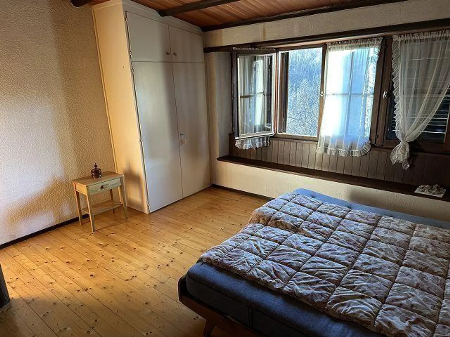 4-Room Village House with Garden in a Very Quiet, Sunny Location - Photo 16 of 33