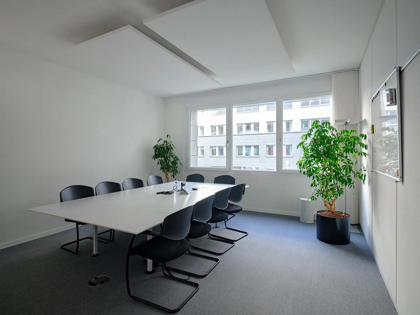 Spazio ufficio di alta qualità nell'edificio per uffici certificato SNBS Josef - Foto 4 di 6