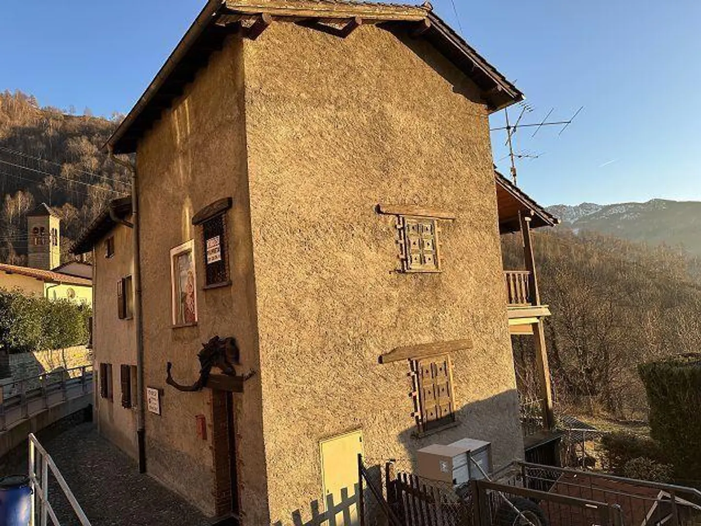 4-Room Village House with Garden in a Very Quiet, Sunny Location - Photo 30 of 33