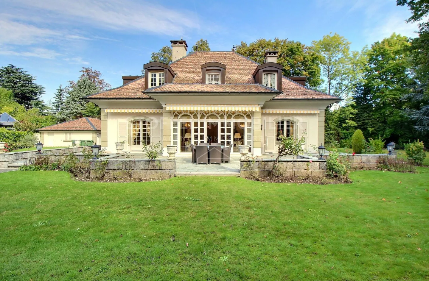 Maison de Maîtres dans l'environnement préservé de Conches - Foto 1 von 16
