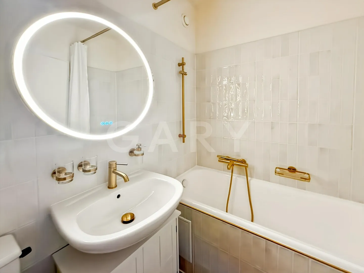 Appartement rénové avec vue - Photo 4 sur 6