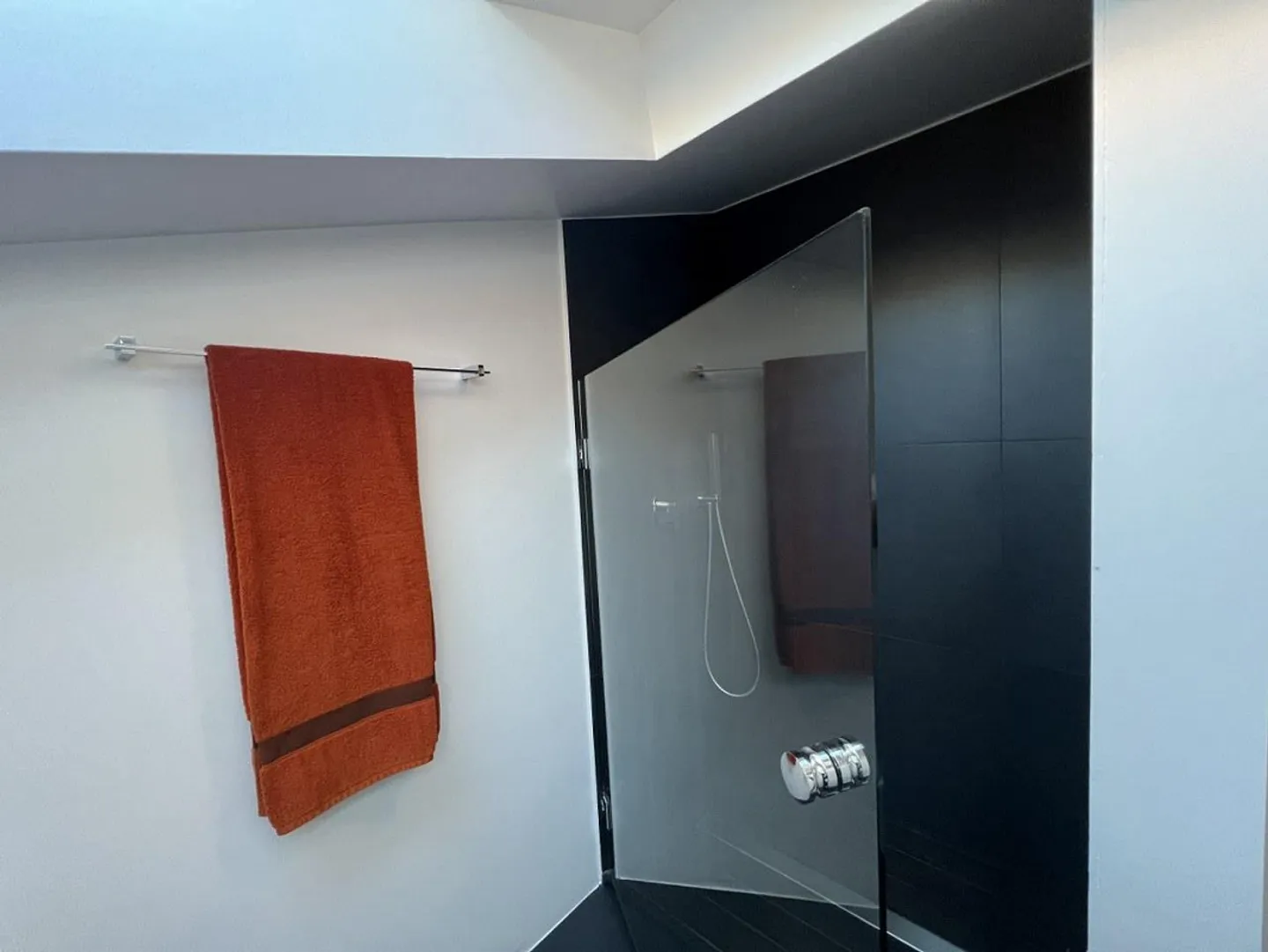 ELEGANTE 3.5-ZIMMER-WOHNUNG IM NUCLEO - Foto 12 von 13
