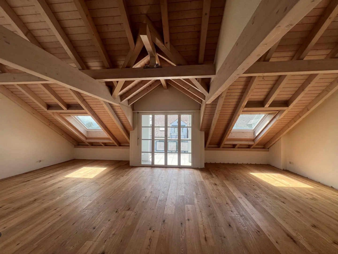 Spacious living with comfort - 128 m² of living space in the heart of Inwil - Photo 2 of 13