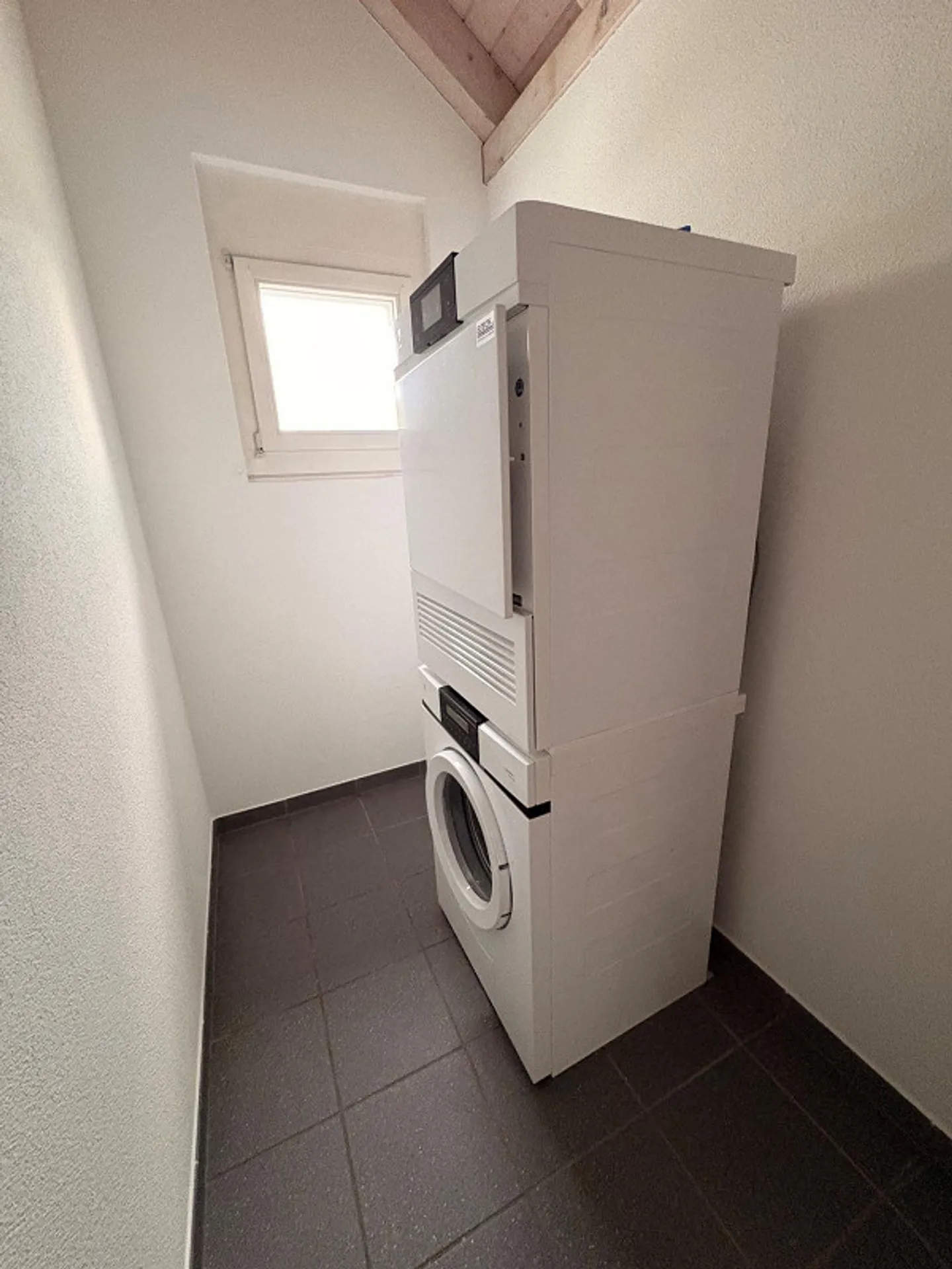 Spacious living with comfort - 128 m² of living space in the heart of Inwil - Photo 12 of 13