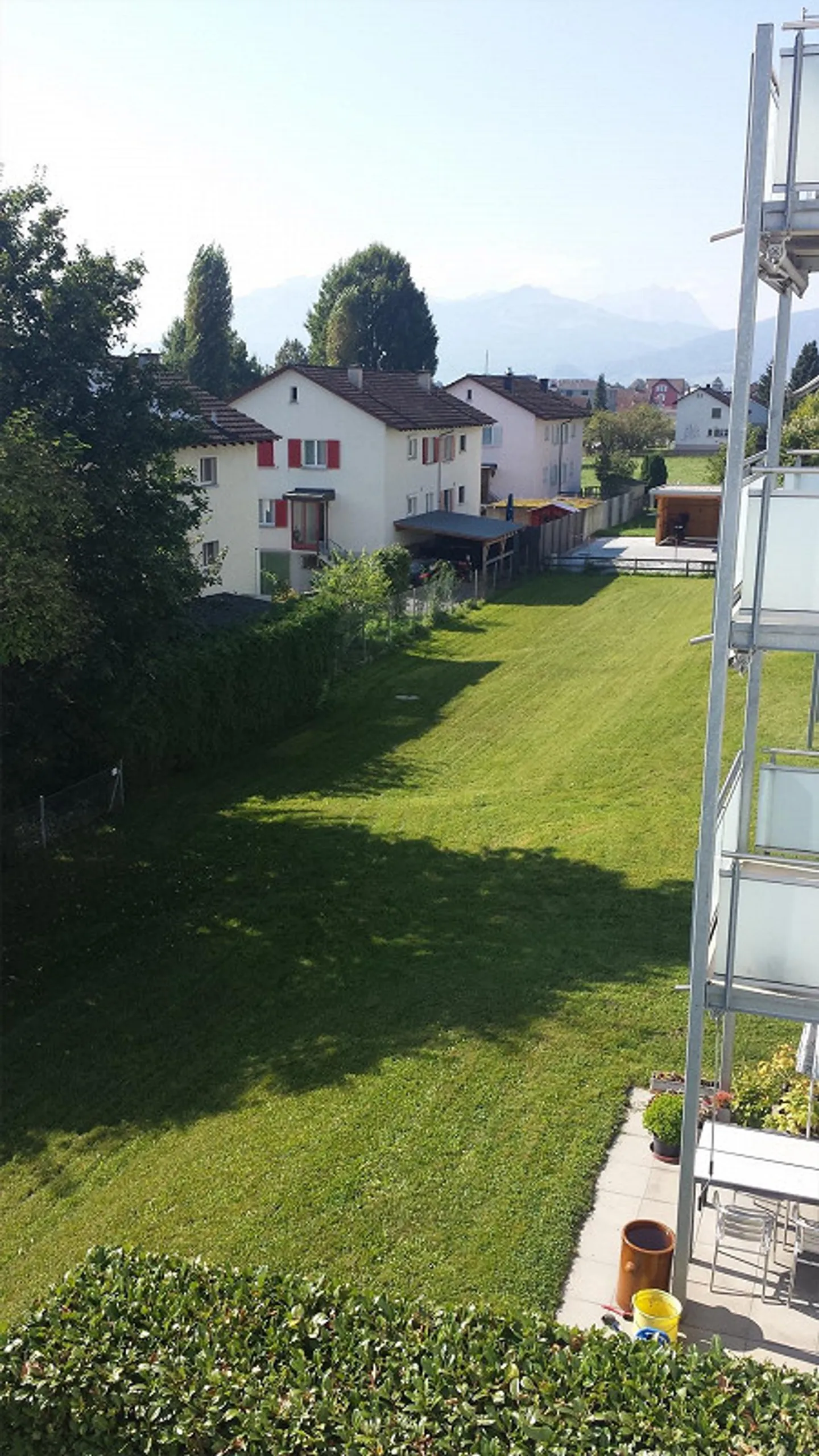 Appartement lumineux de 1,5 pièce avec grand balcon et vue - Photo 10 sur 13