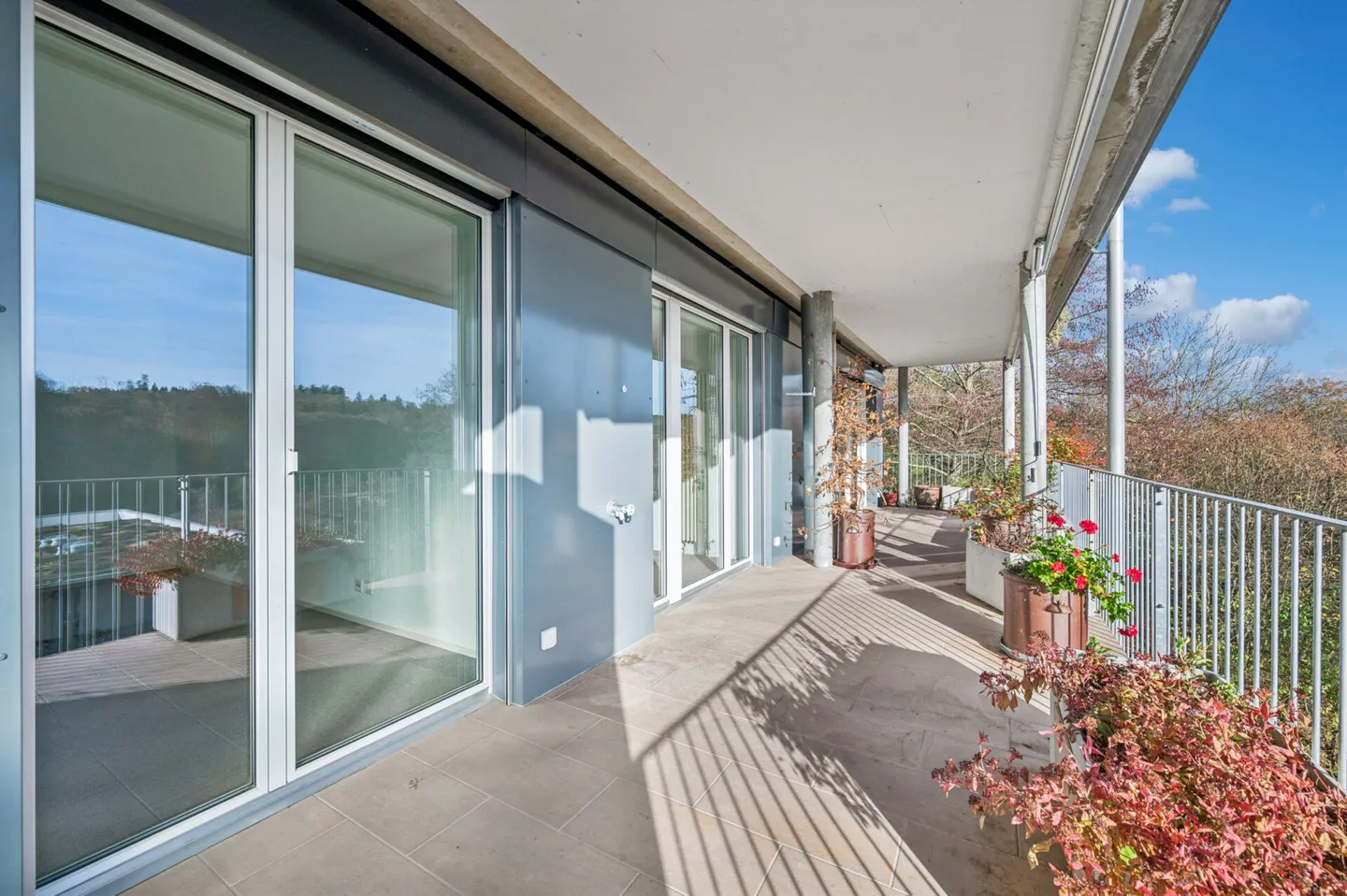 Appartement familial avec deux balcons et vue magnifique - Photo 12 sur 15