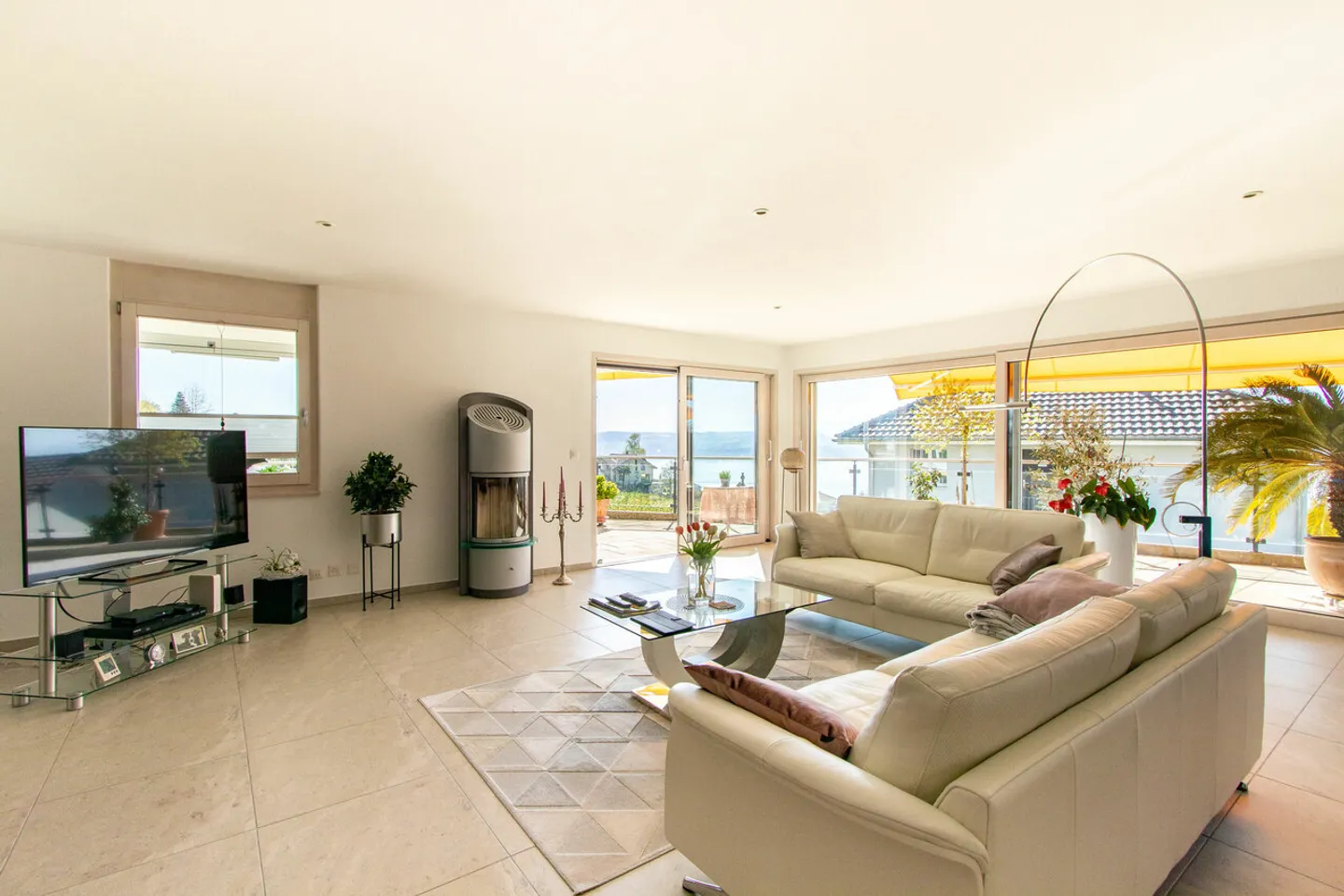 Appartement de 4,5 pièces Qualité de vie au plus haut niveau - Photo 3 sur 17