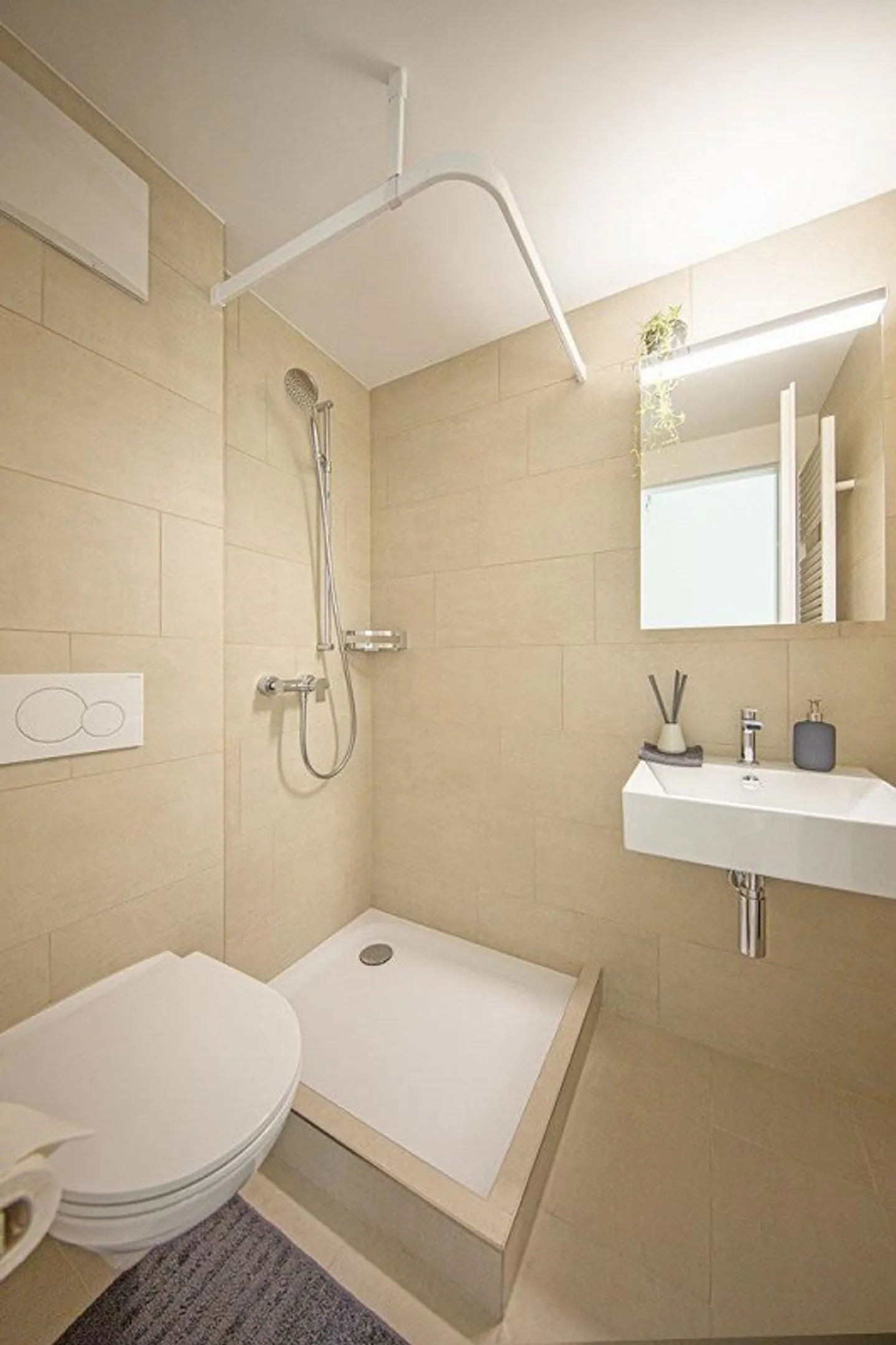 Atelier avec espace de jardin - AUCUNE POSSIBILITÉ D'HABITATION - Photo 4 sur 5