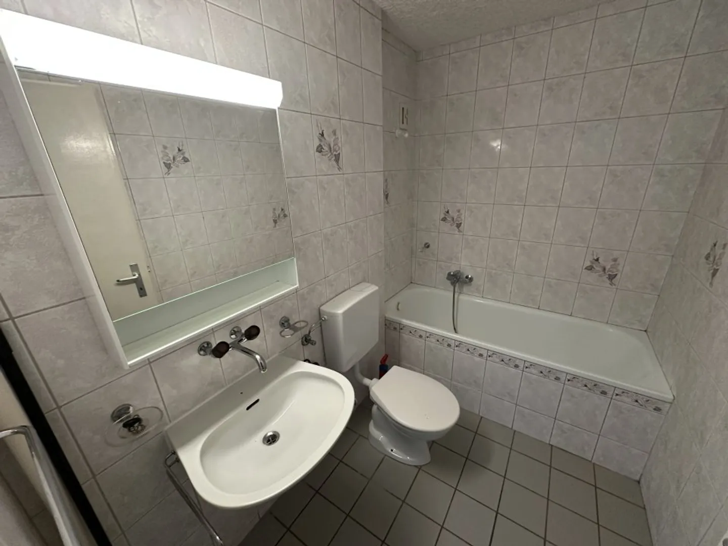 05760 - 2-Zimmer-Wohnung - Helvétie 31 - La Chaux-de-Fonds - Foto 3 von 3