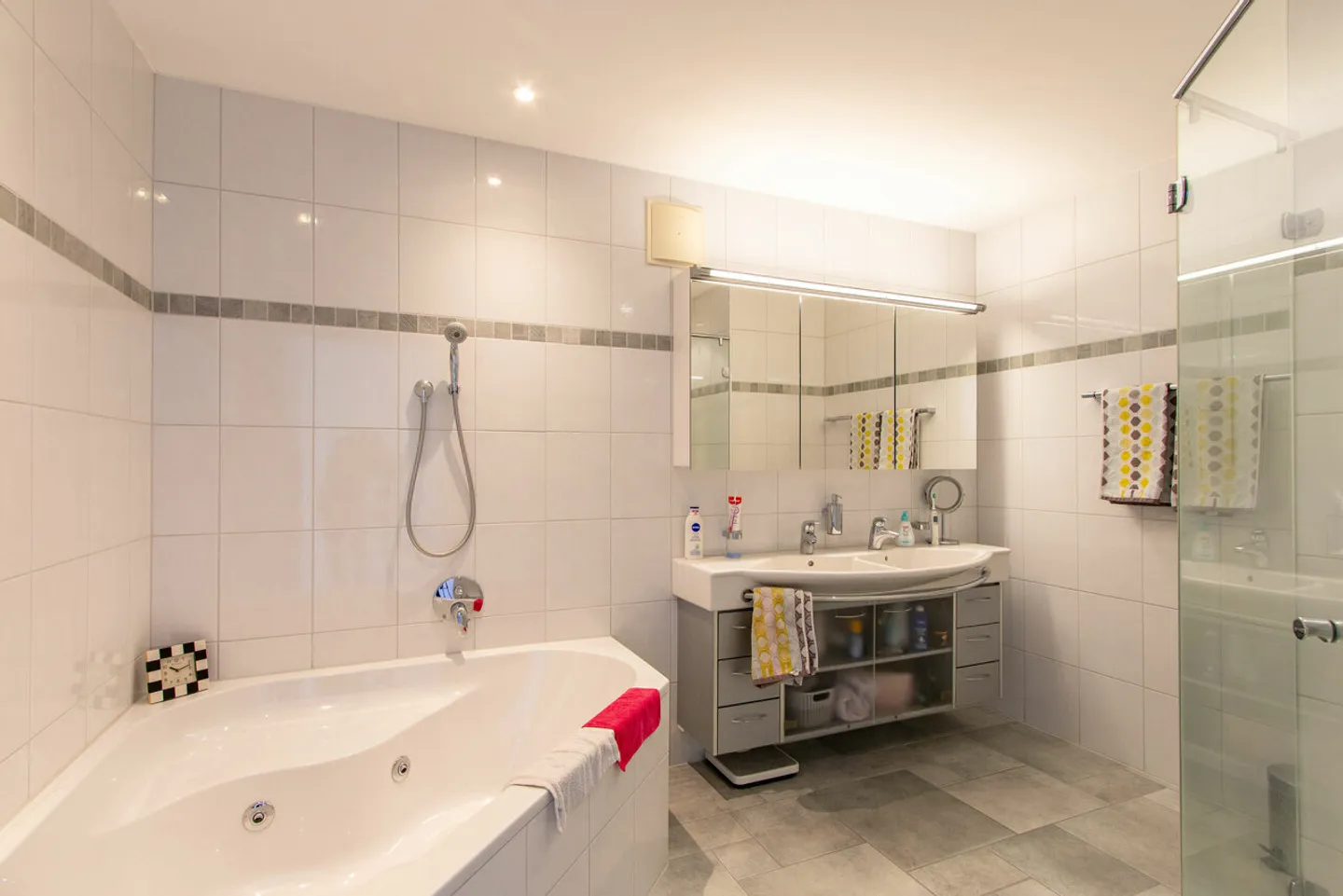 Appartement de 4,5 pièces Qualité de vie au plus haut niveau - Photo 12 sur 17