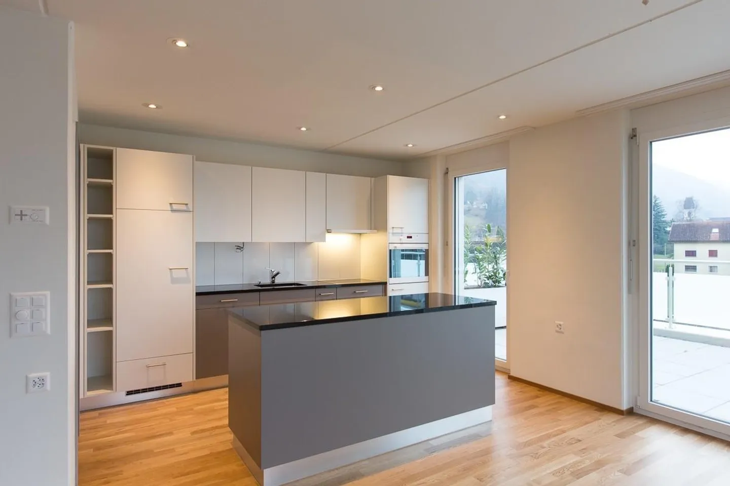 Geräumige Attika-Wohnung - Foto 2 von 7