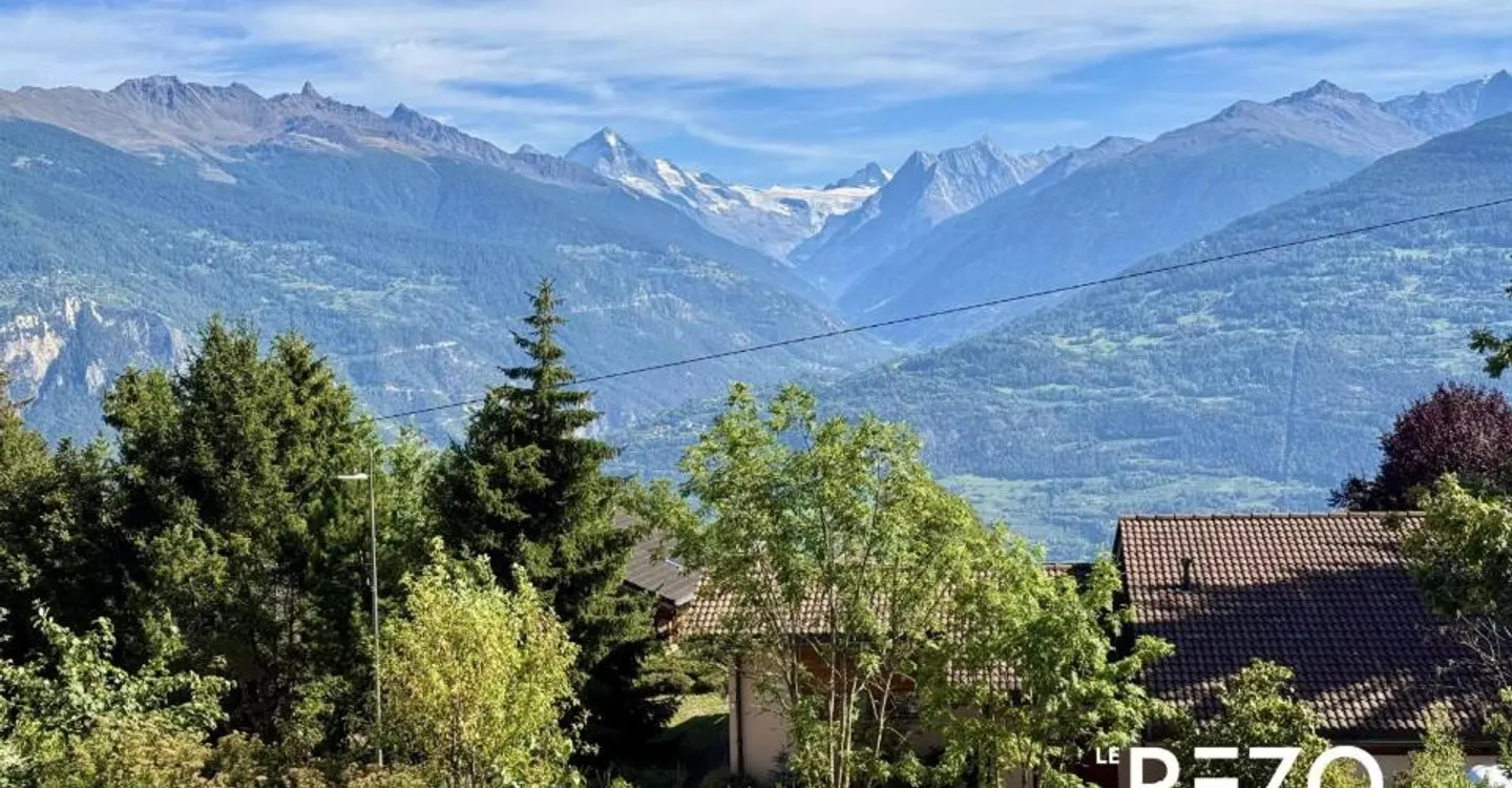 Terrain à bâtir avec vue panoramique - Photo 1 sur 6
