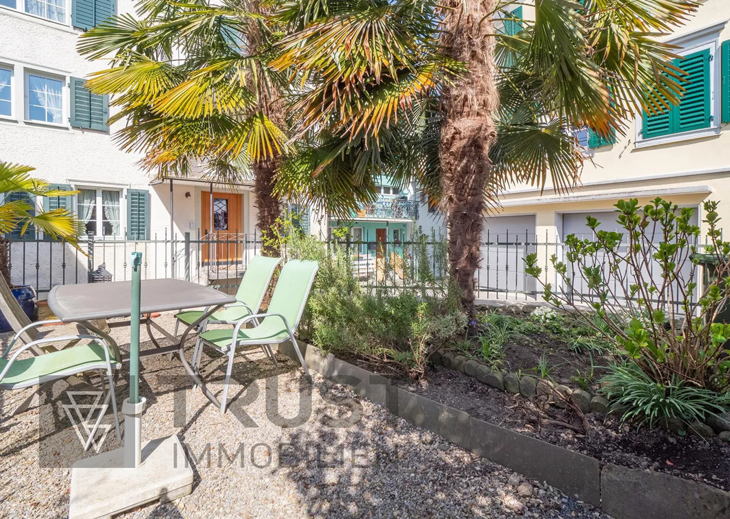 Two-family house in a central location. - Photo 3 of 13