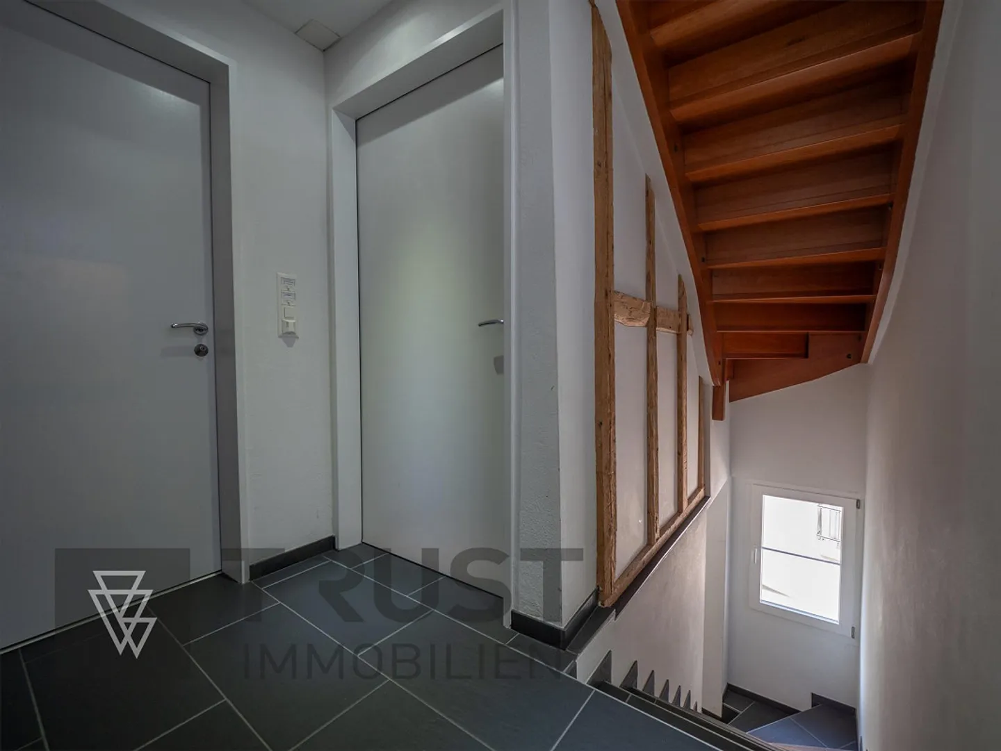 Two-family house in a central location. - Photo 4 of 13