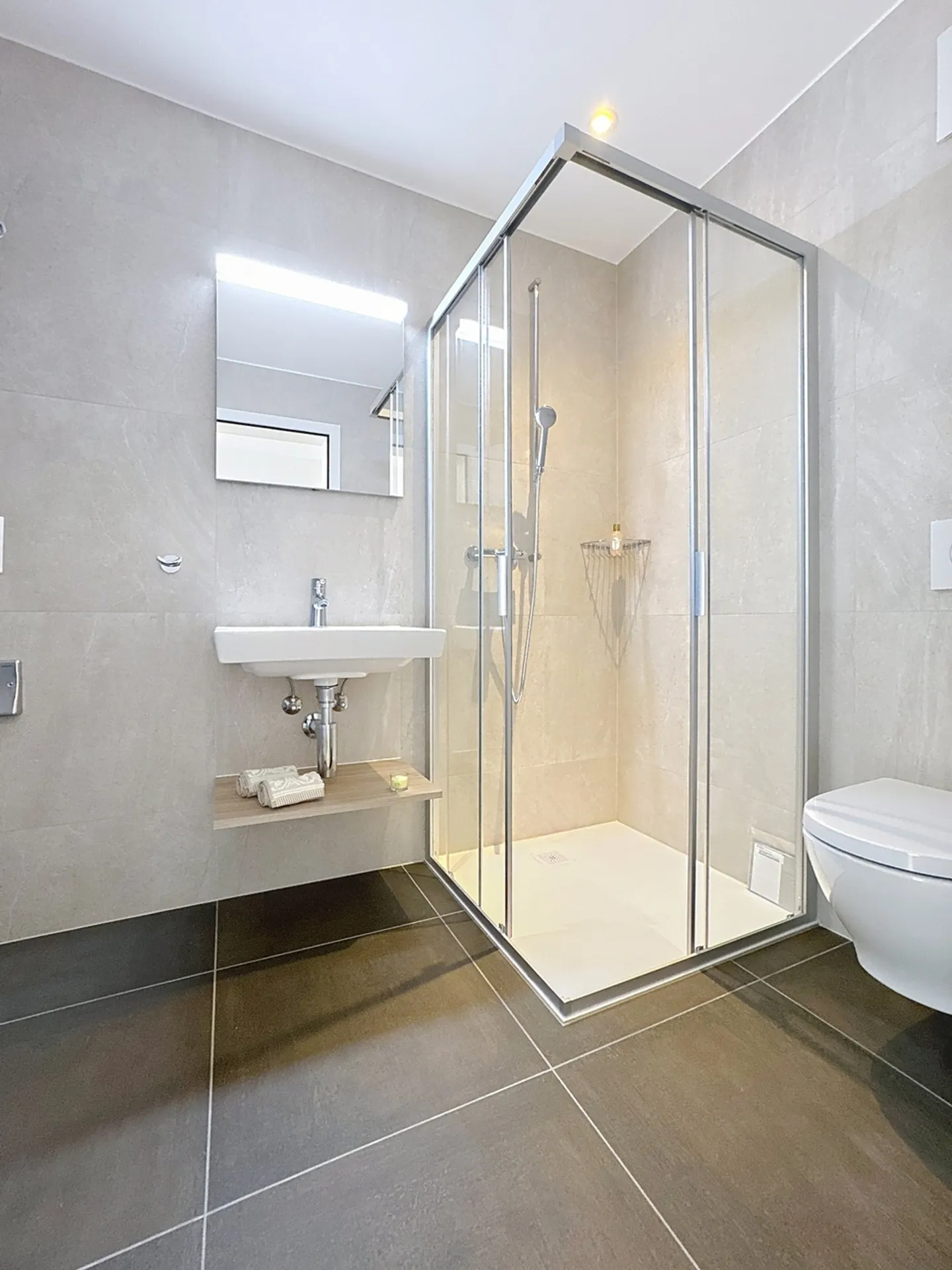 Magnifico appartamento di 5.5 stanze di 148 m2 su pianerottolo privato - Foto 5 di 21
