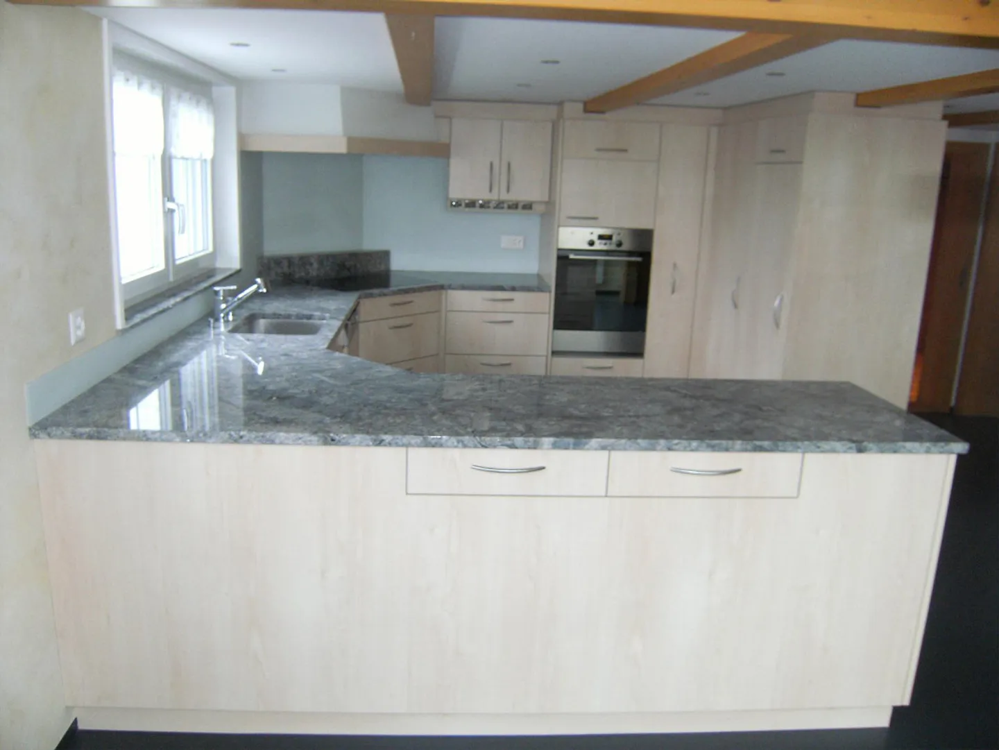 Appartement de 6,5 pièces dans un bel emplacement rural - Photo 1 sur 15