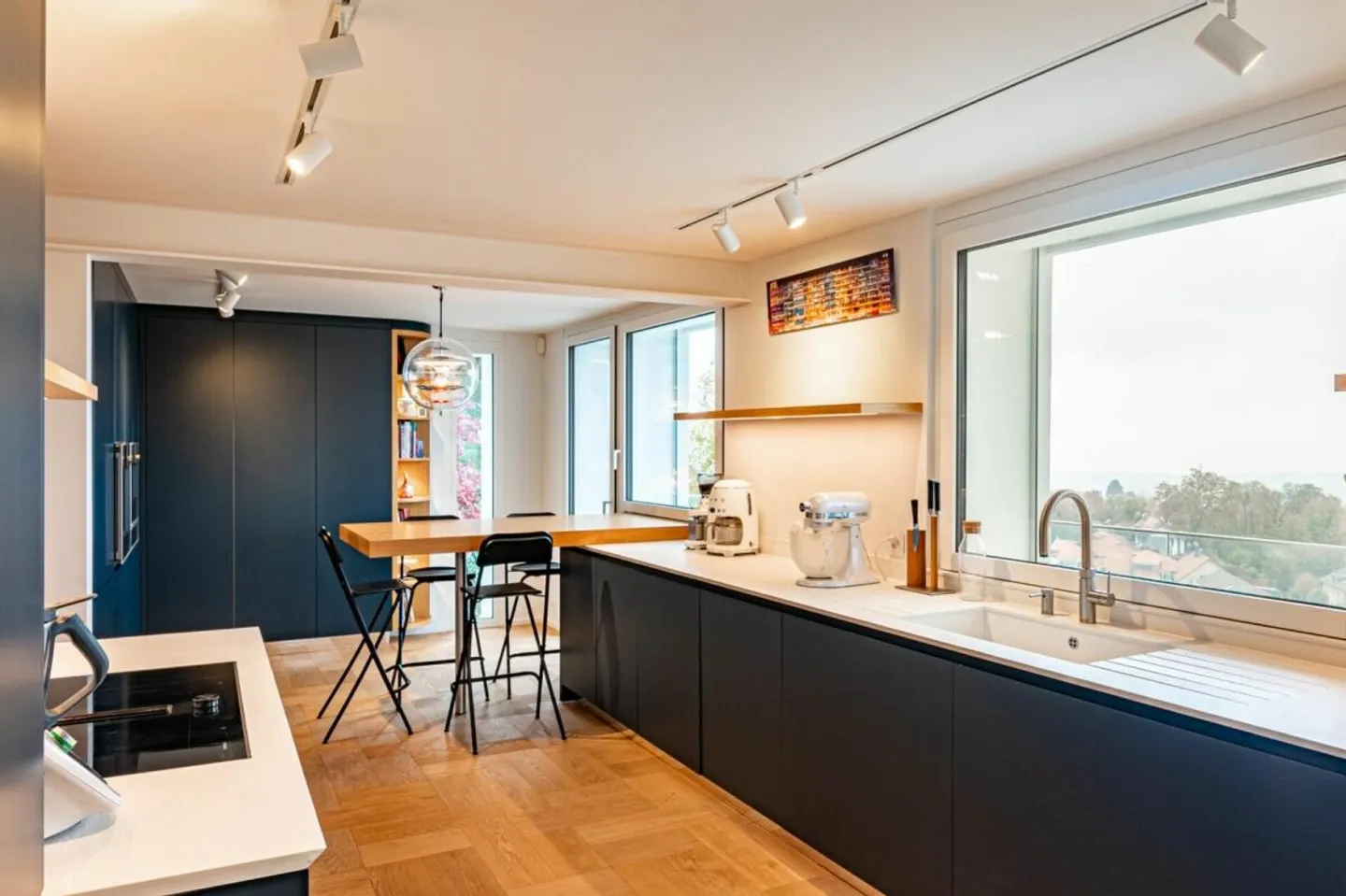 Luxuriöses Einfamilienhaus - Foto 3 von 8