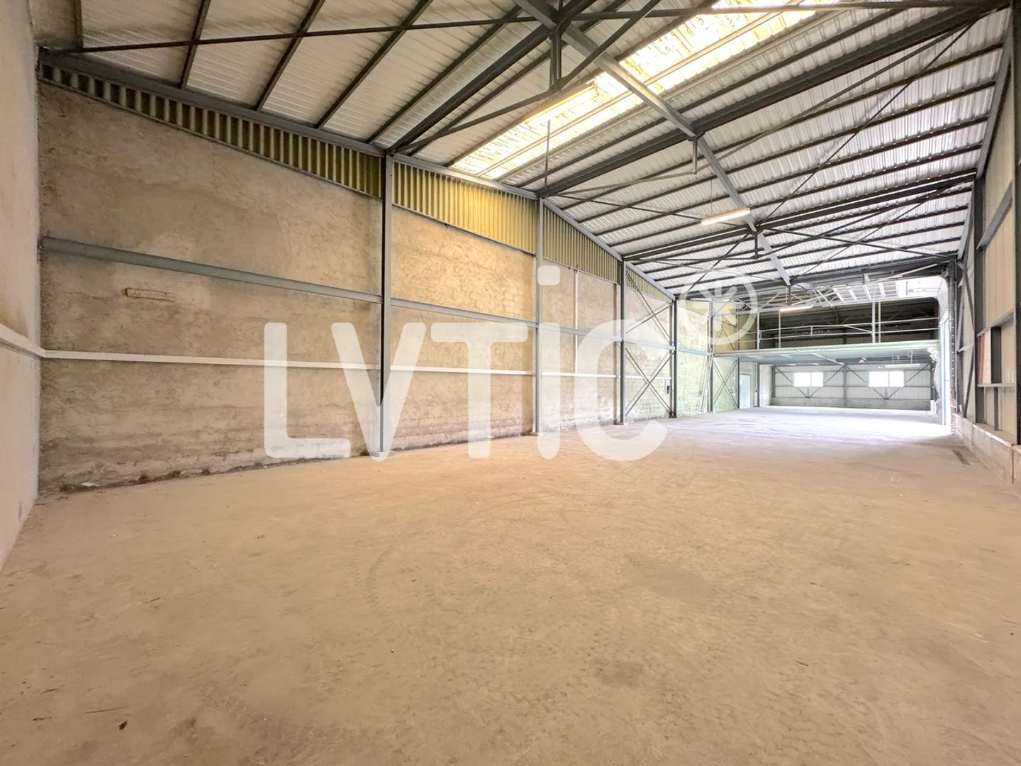 440 m2 Lager zu vermieten in Charrat - Foto 5 von 12
