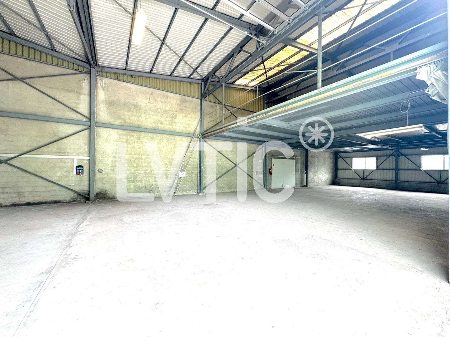 440 m2 Lager zu vermieten in Charrat - Foto 10 von 12