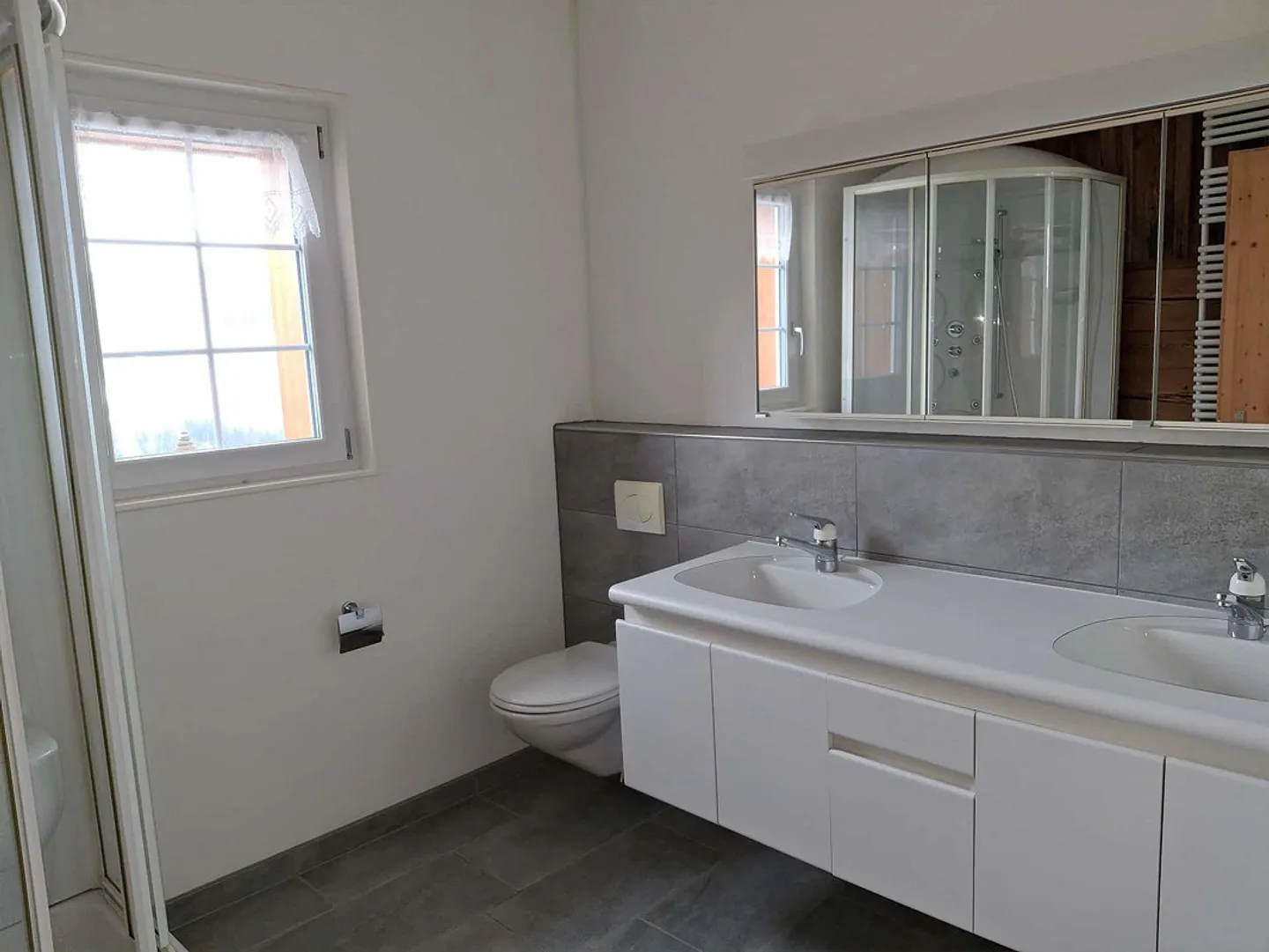 Appartement de 6,5 pièces dans un bel emplacement rural - Photo 13 sur 15