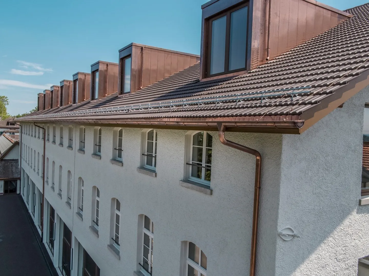 High-quality developed commercial spaces - Photo 7 of 8