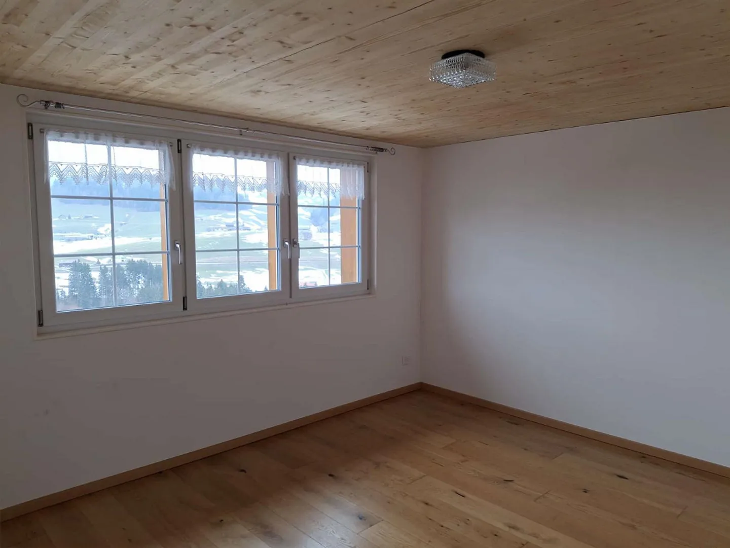 Appartement de 6,5 pièces dans un bel emplacement rural - Photo 15 sur 15