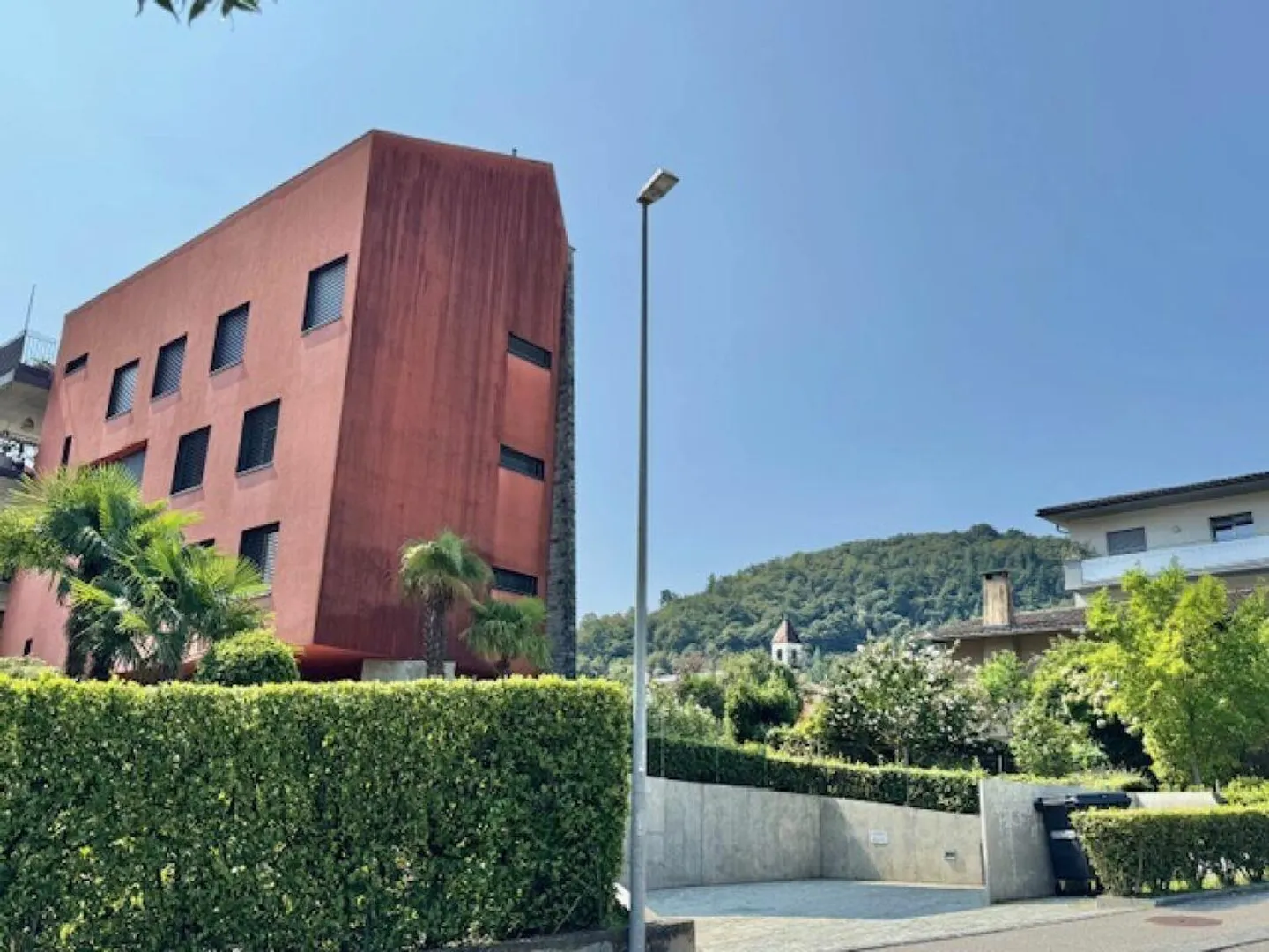 FOR SALE IN THE CENTER OF LOSONE - MODERN DUPLEX ATTIC WITH 5.5 ROOMS - Photo 3 of 27