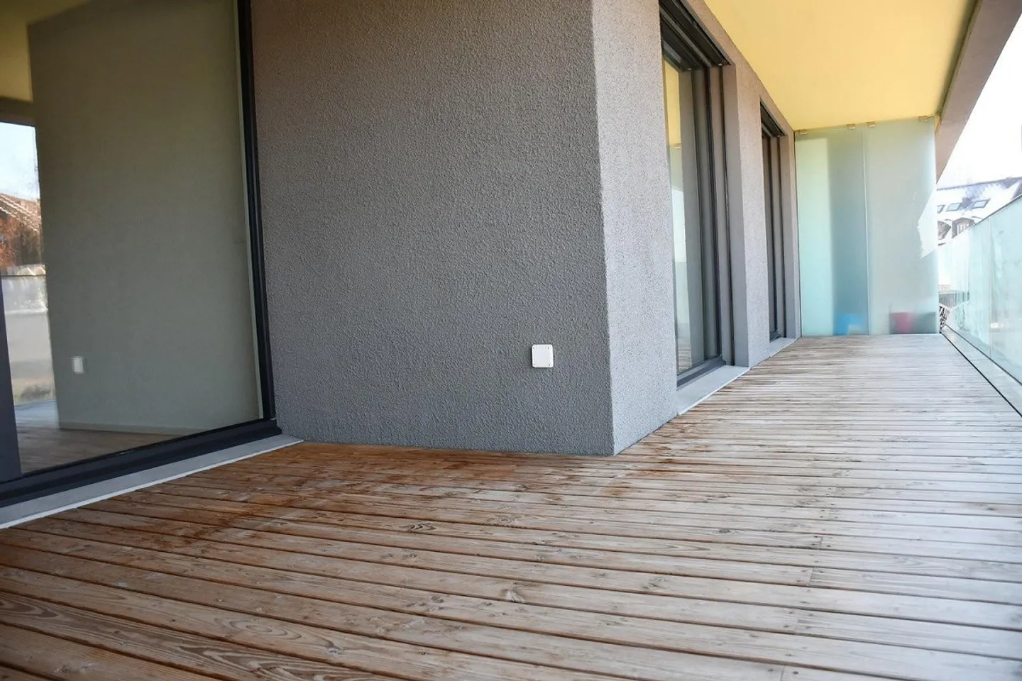 City and Countryside in One Hand - Photo 10 of 10