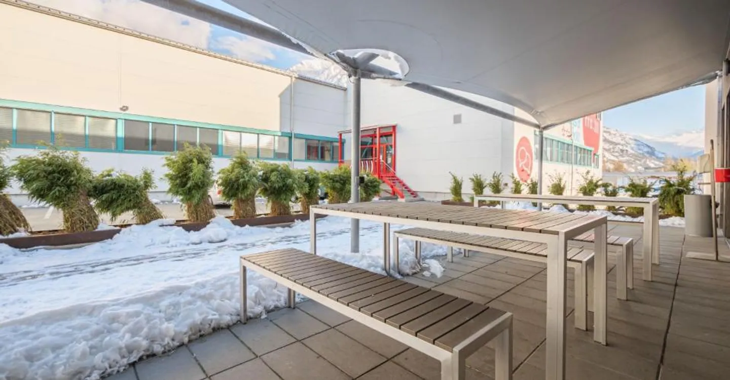 State-of-the-art commercial complex in Visp - Your success starts here! - Photo 12 of 12