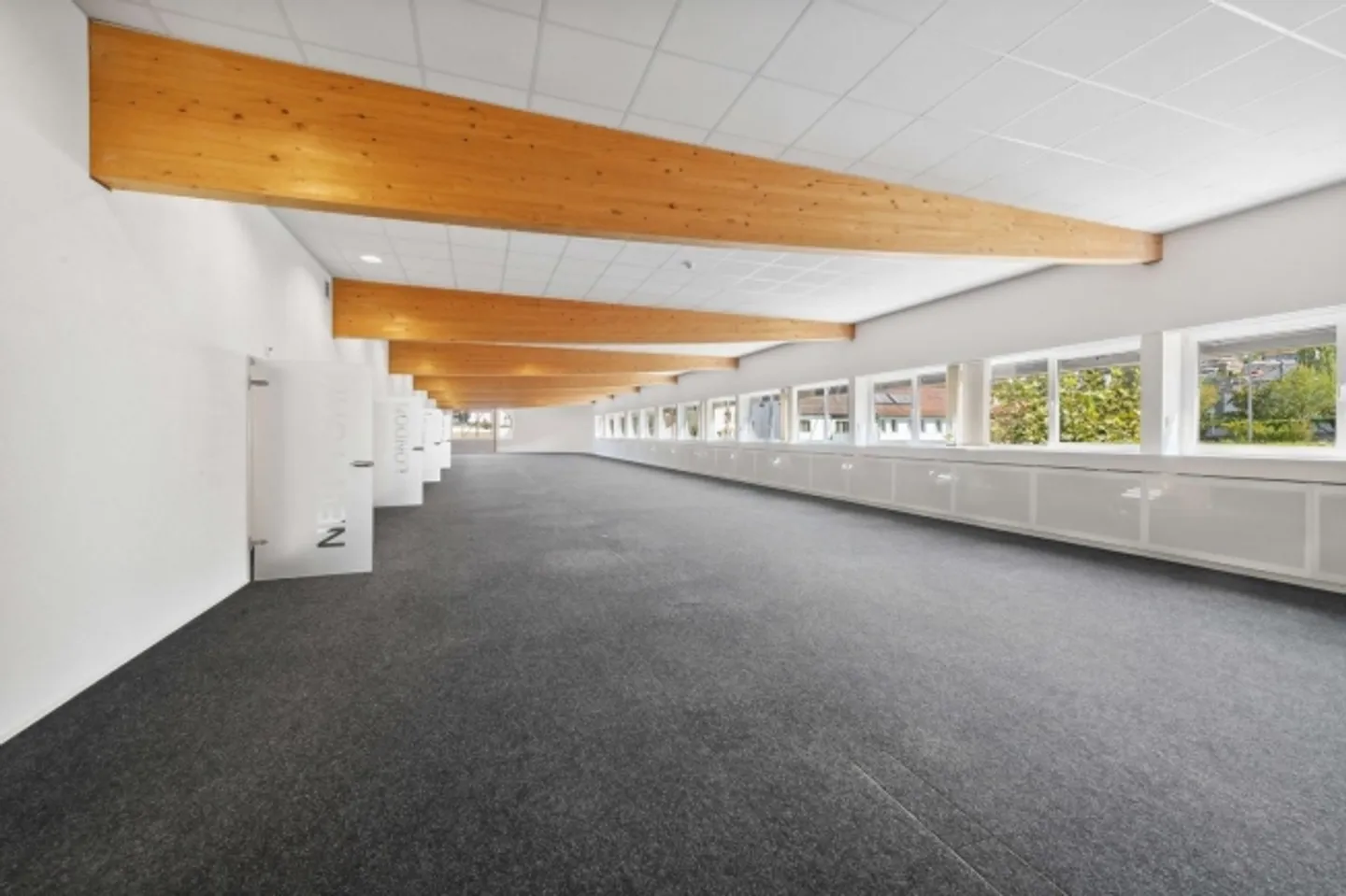 «Helle Büroräumlichkeiten zu vermieten» - Foto 3 von 10