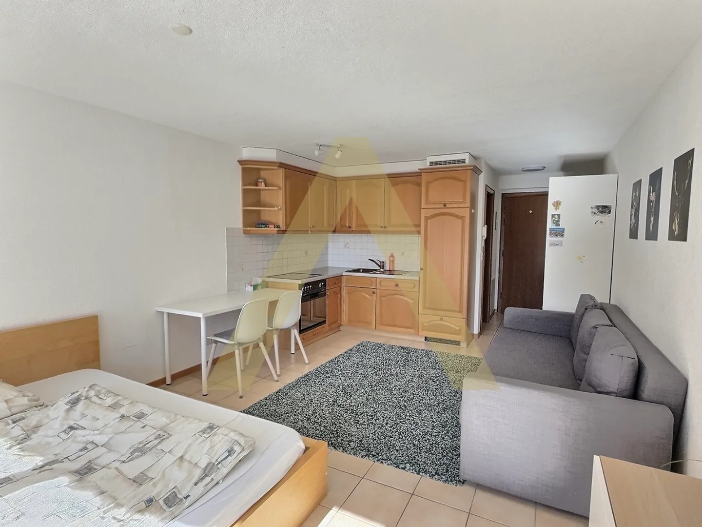 Bright studio with a view of the village - Photo 4 of 7